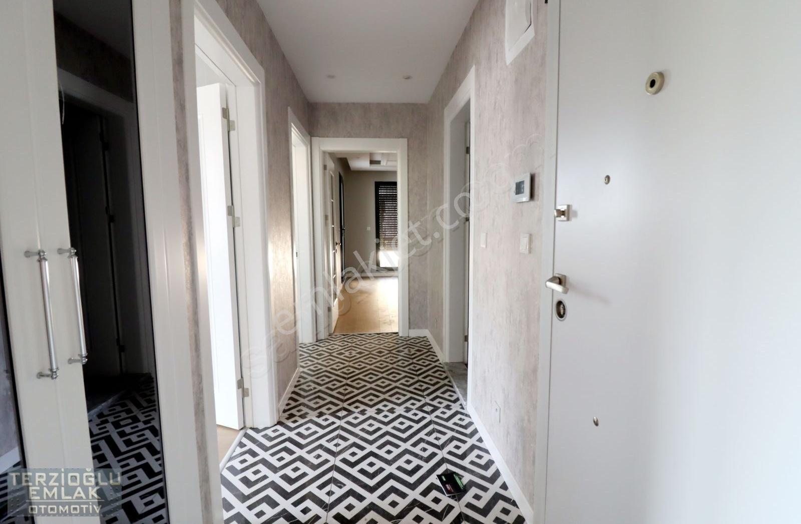 Terzioğlu'ndan Altınoluk Güre Arası Site İçi Deluxe 2+1 Daire - Görsel 23