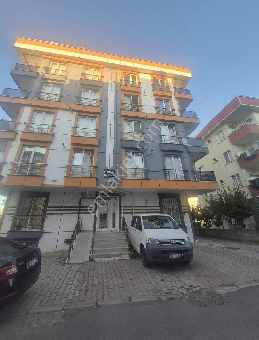Sultanbeyli Adil Mahallesinde Satılık 3+1 Üst Dubleks