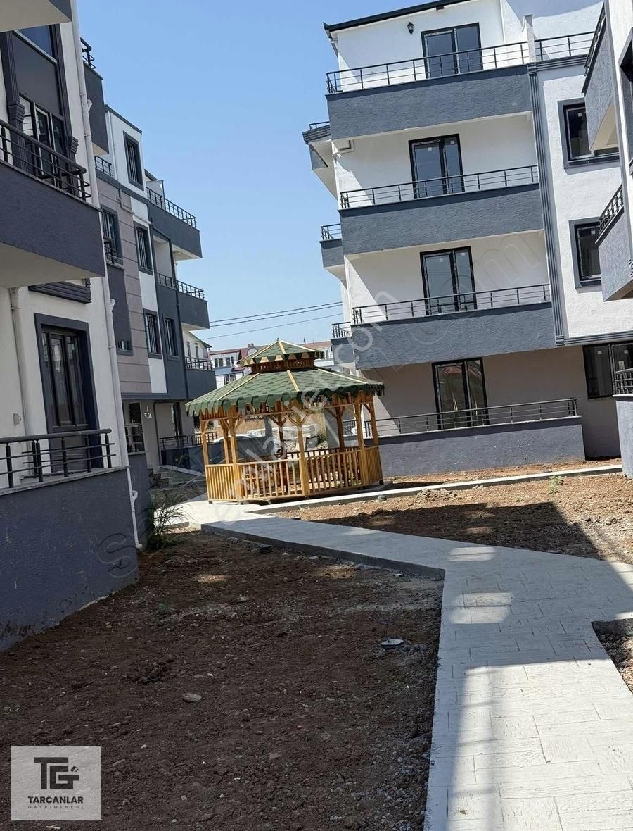 Tarcanlardan Kartepe'de Muhteşem Sitede 2+1 Satılık Daire