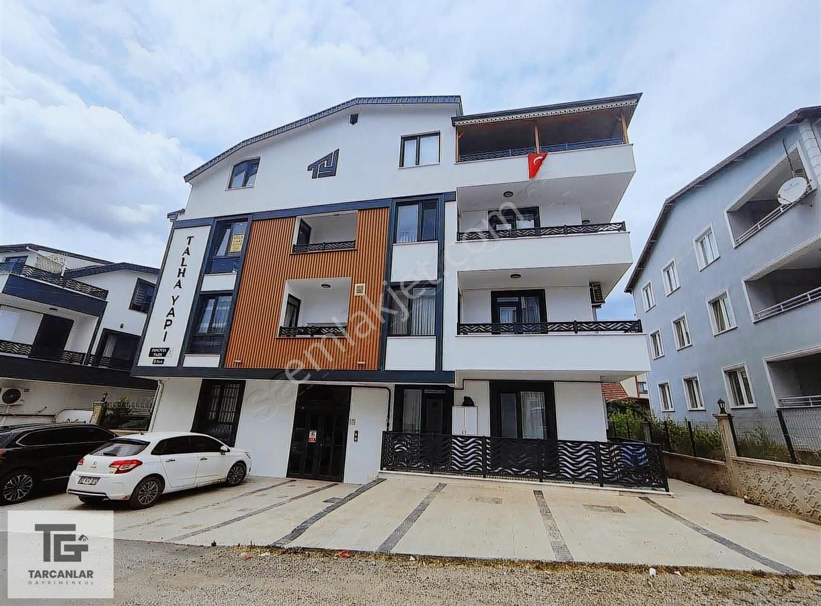 Tarcanlar'dan Ulaşım Noktasında Çatı Dub. 2+1 Kiralık Daire
