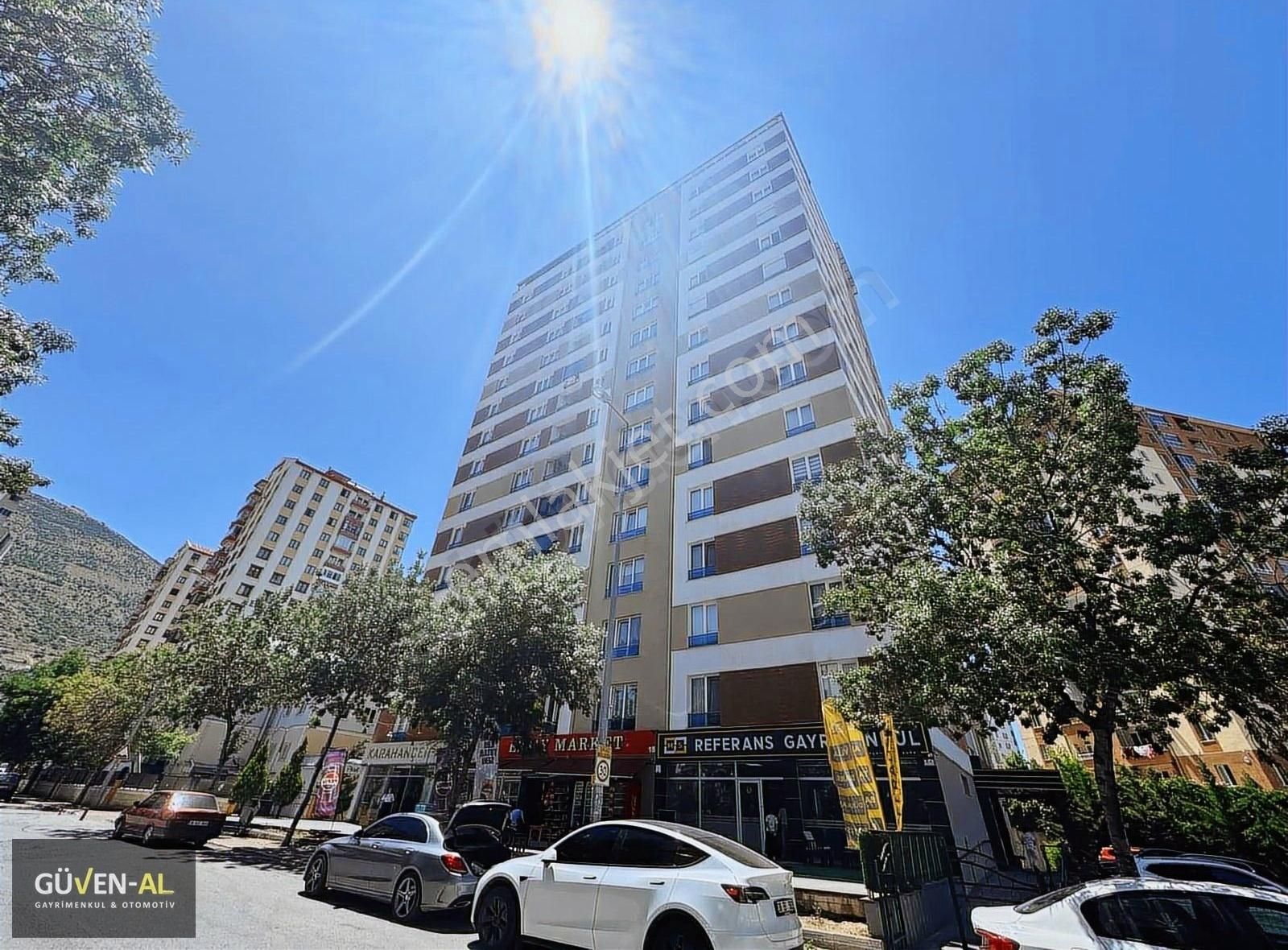 Bahçelievler Mah. Nevapark Sitesinde Kaçırılmayacak 4+1 Fırsatı