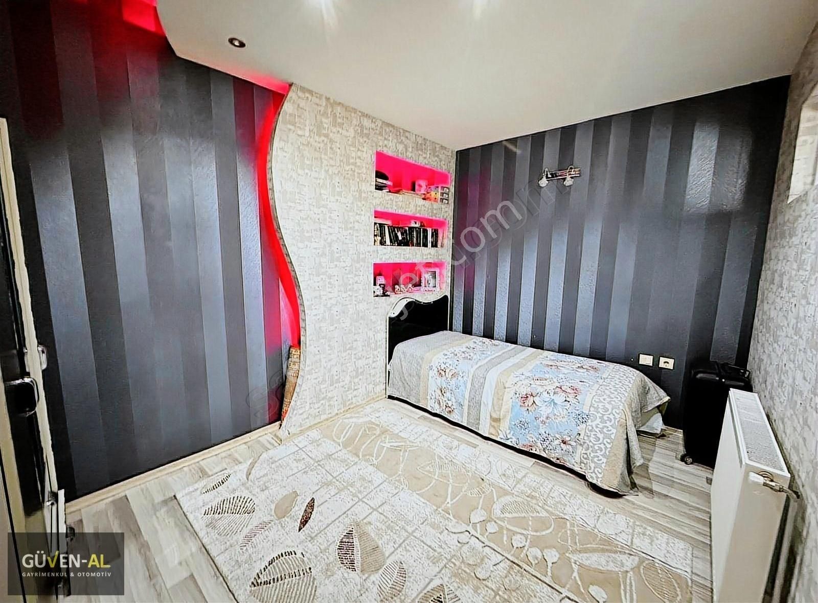 Mimarsinan Mah. 3 Katlı 6+1 Full Yapılı Müstakil Ev