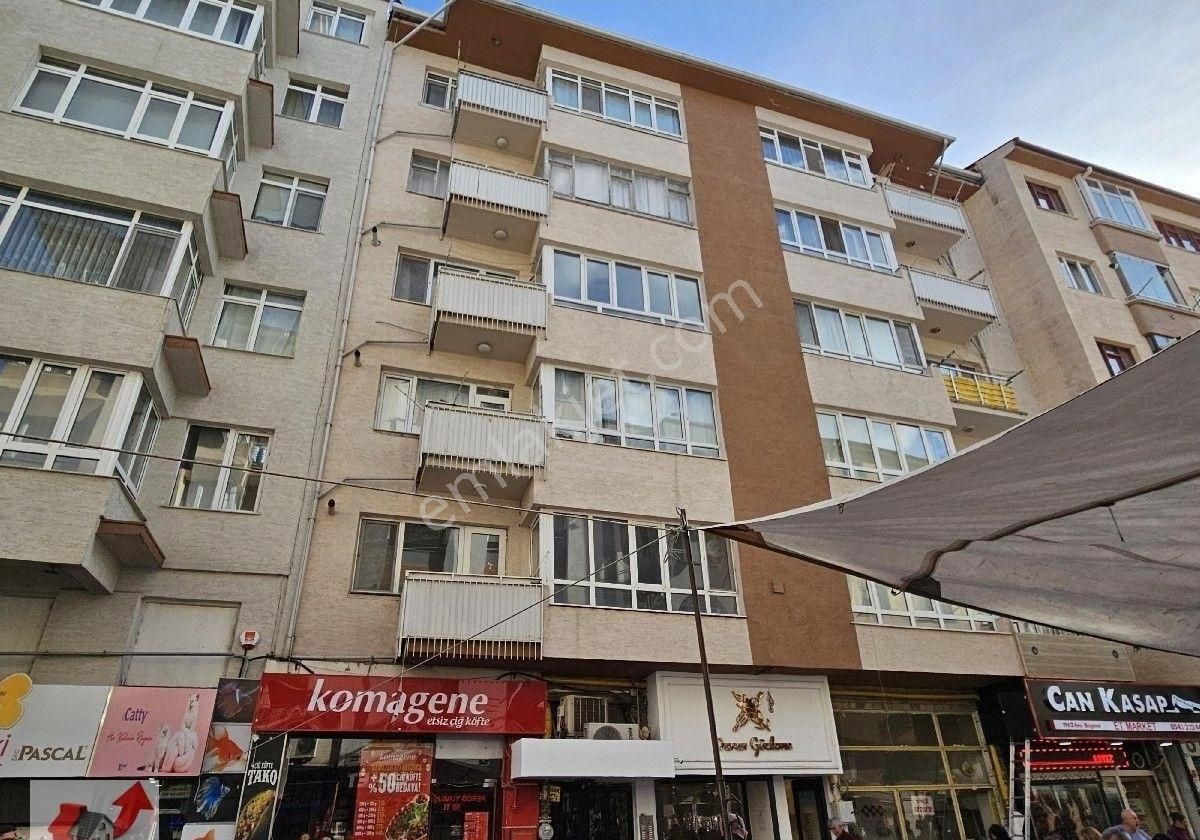Dönertaş Emlaktan Kırmızıtoprak Mah.satılık 2+1 Ara Kat Daire
