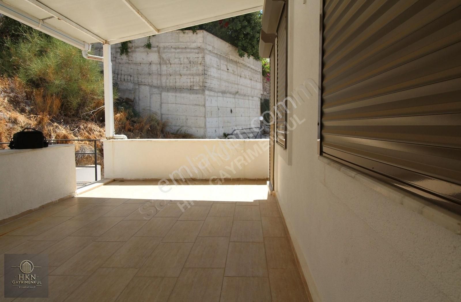 Bodrum Yahşi De Kendine Ait Plajı Olan Sitede Satılık İkiz Villa - Görsel 24