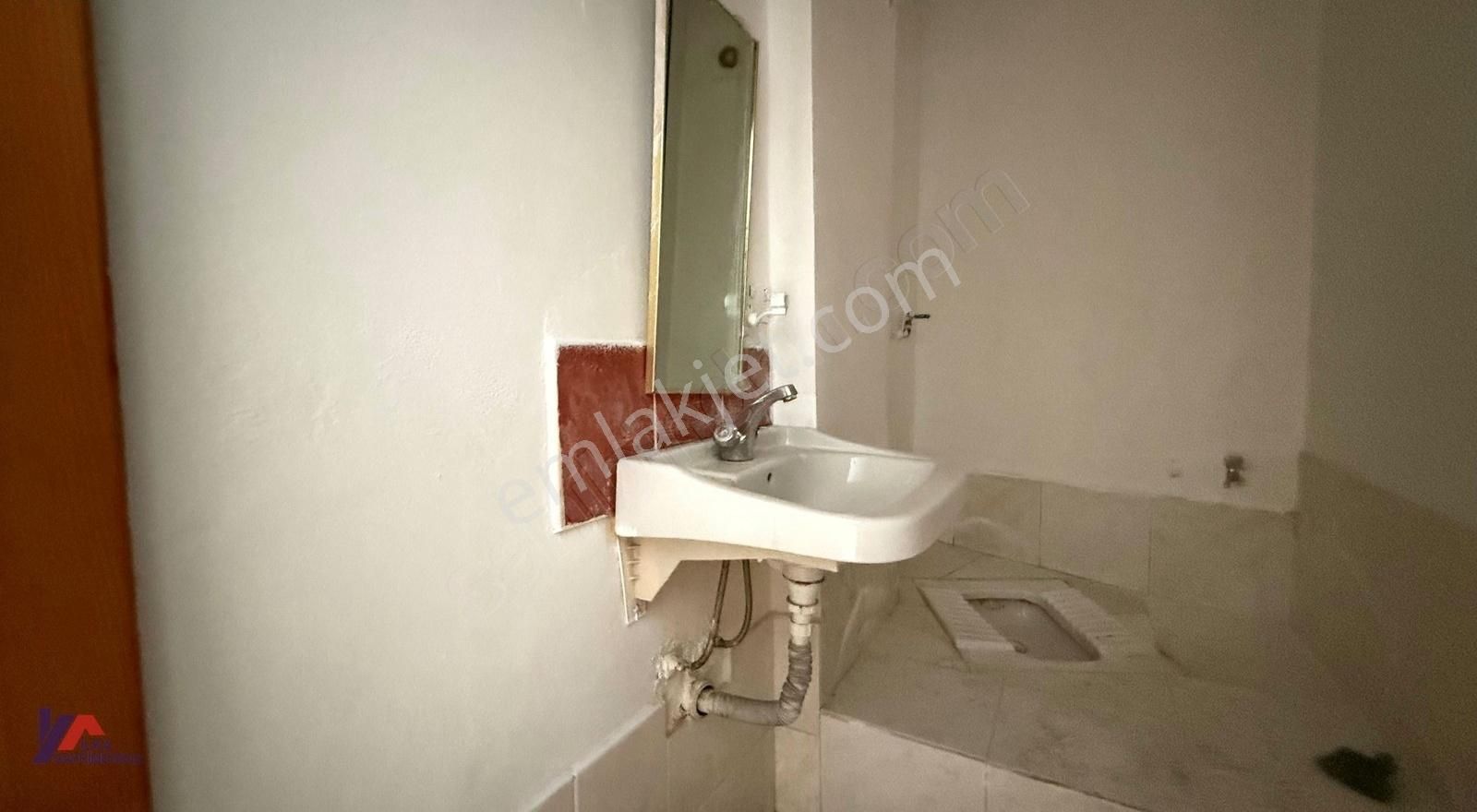 Kağıthane Talatpaşa Mh Kiralık Dükkan Metrobüse 1dk 90m2