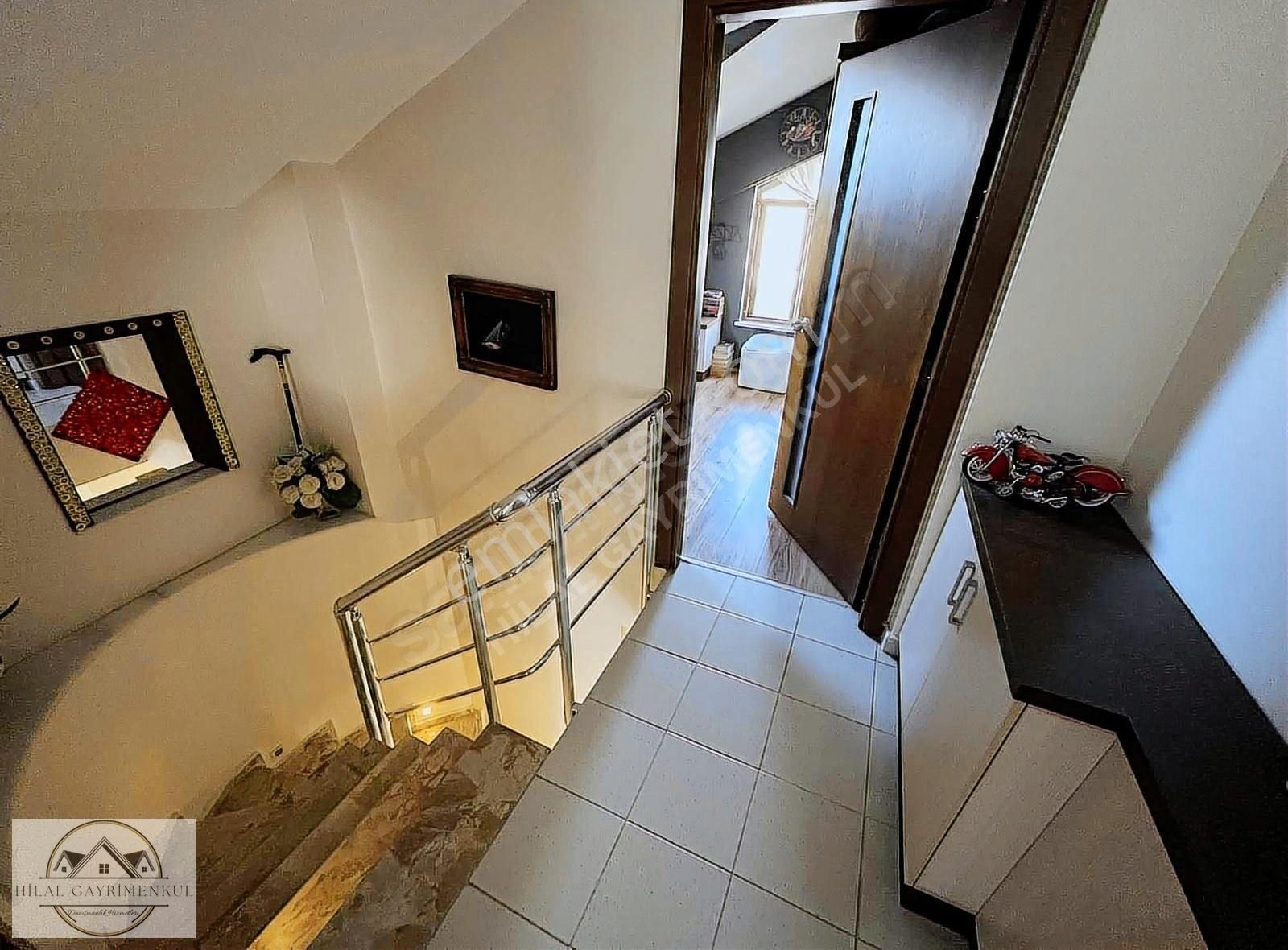 Hilal Gayrimenkul'den Denize Yürüme Mesafesinde*4+1*dubleks!.. - Görsel 15