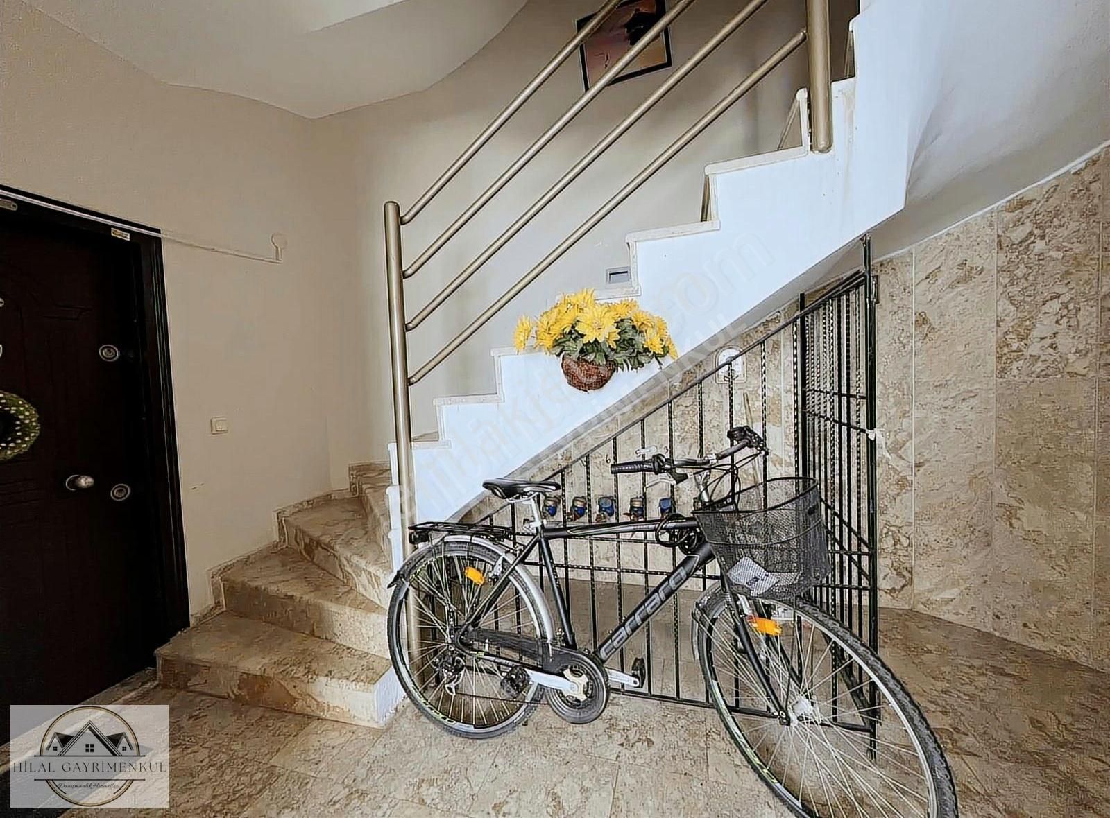 Hilal Gayrimenkul'den Denize Yürüme Mesafesinde*4+1*dubleks!.. - Görsel 3