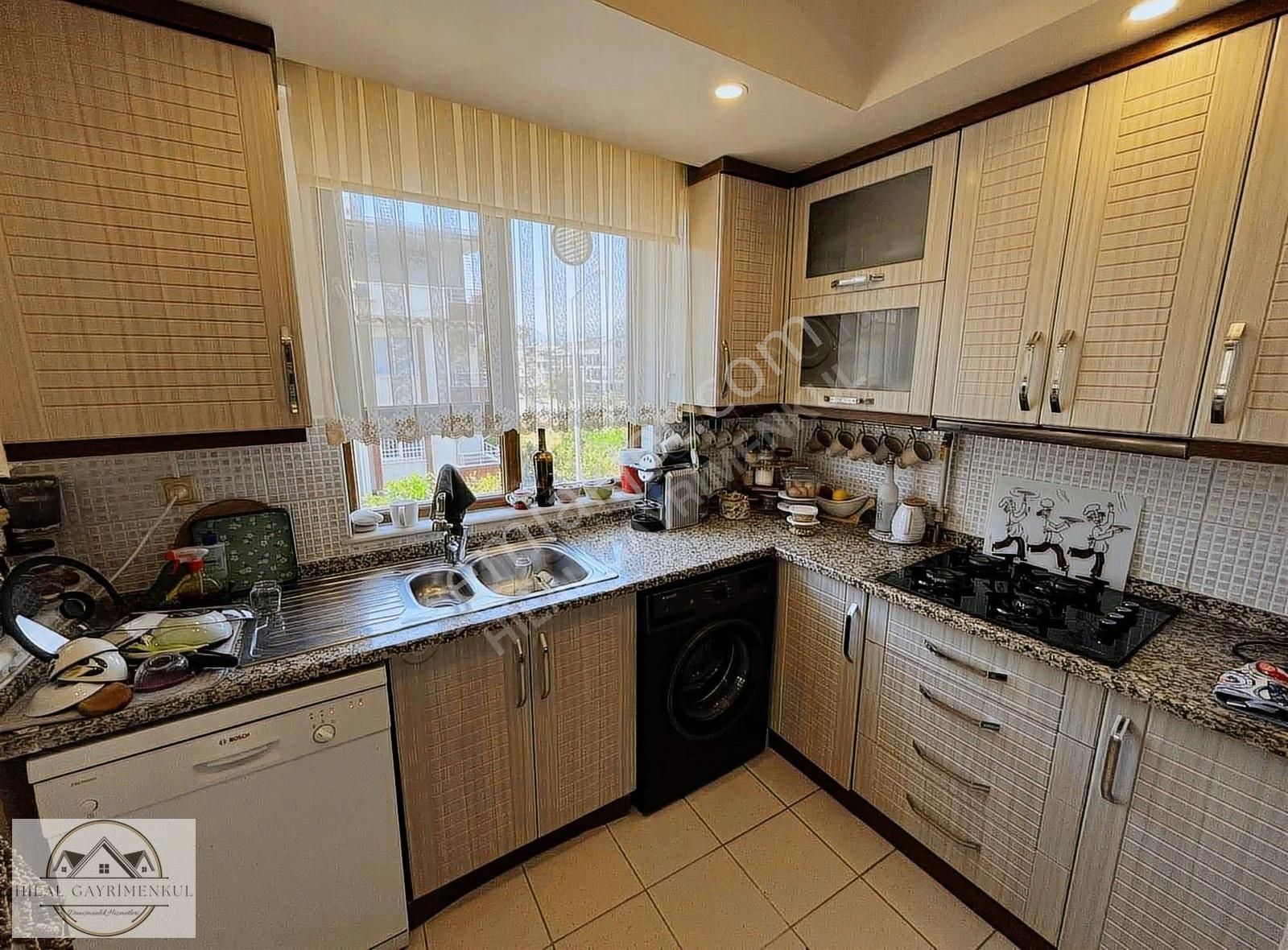 Hilal Gayrimenkul'den Denize Yürüme Mesafesinde*4+1*dubleks!.. - Görsel 17