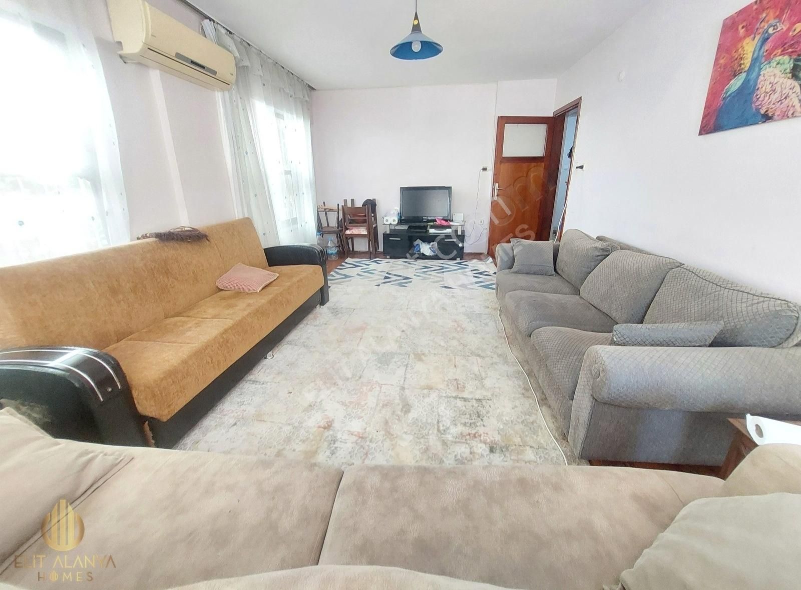 Alanya Yalı Taksinin Yakında Satılık Düz Giriş Ayrı Mutfak Daire