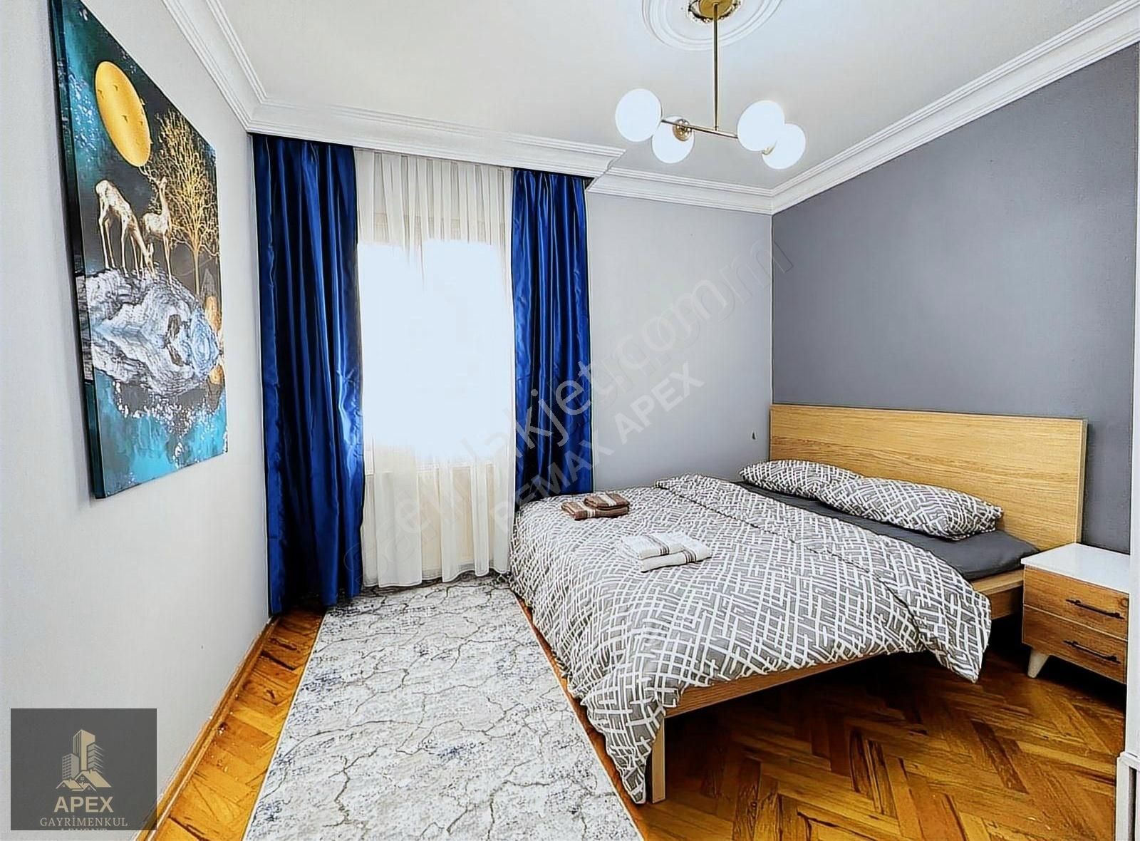 1+1 Kiralık Full Eşyalı Terslı Daire M2 Metro 4dk Videoyu İzlynz