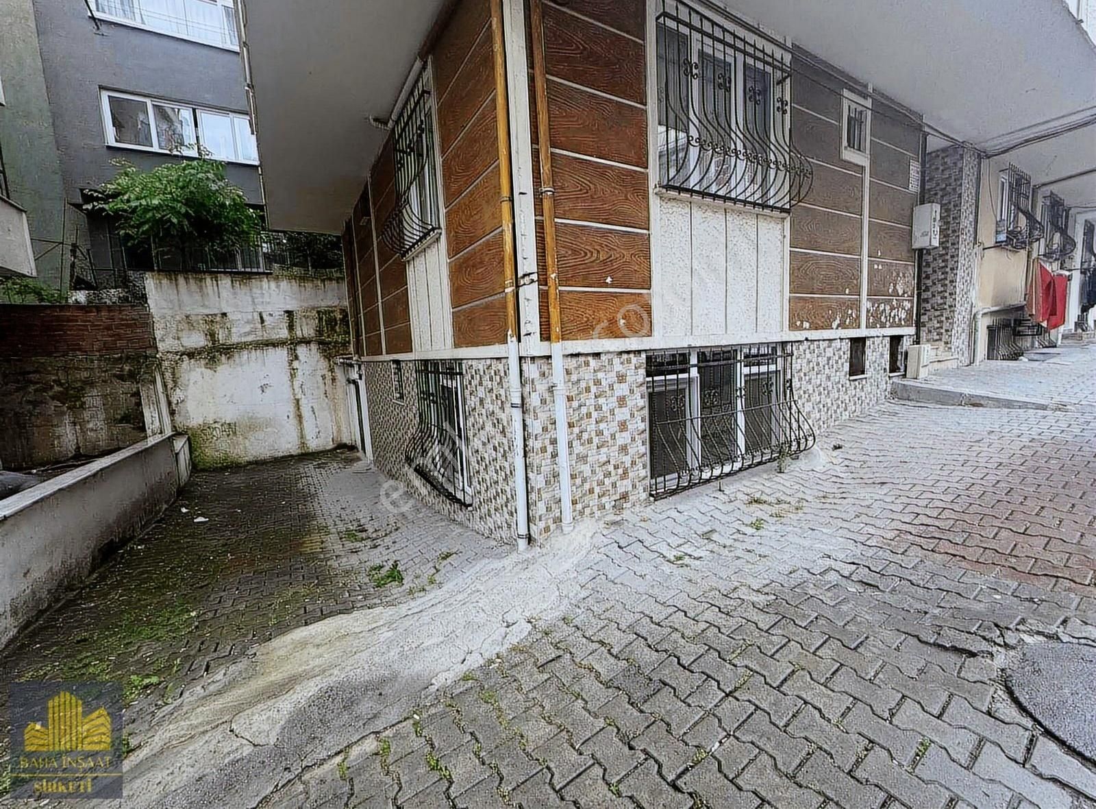 Arnavutköy Merkezi Konumda Kiralık Bahçe Katı