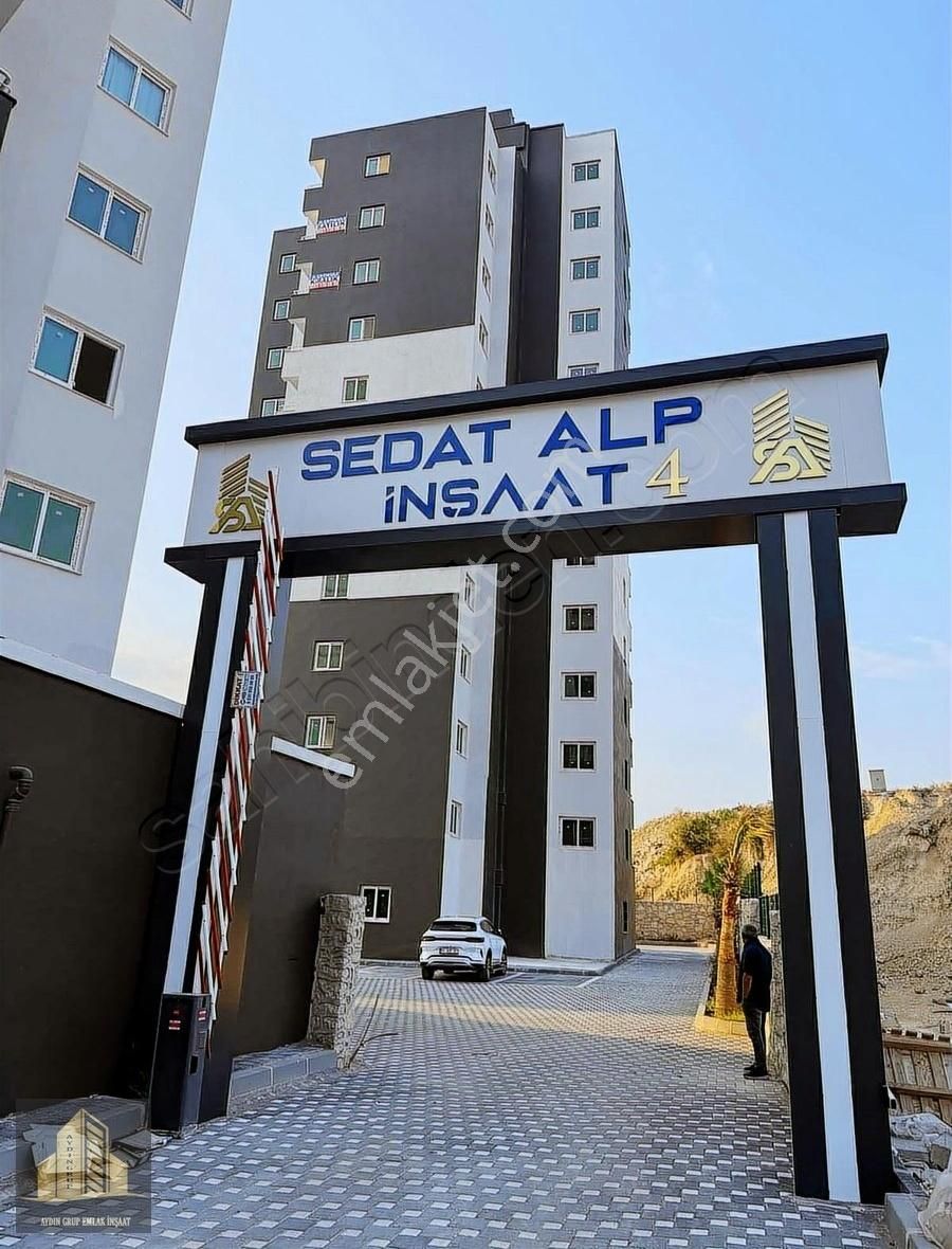 Aydın Grup Emlaktan 1+1 Lüx Merkezi Konumda Satılık Daire - Görsel 2