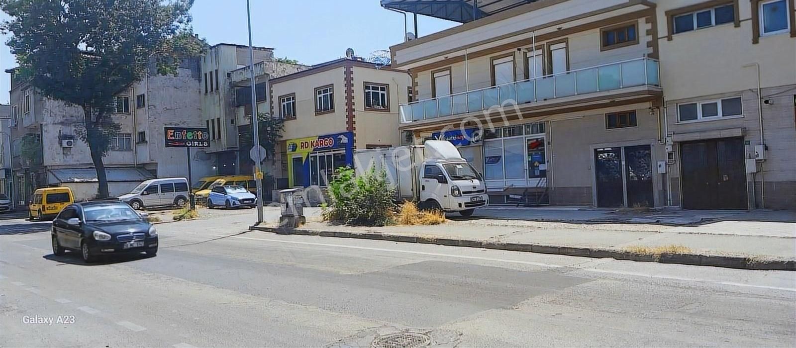 Bursa Yıldırım Karlidağ Caddesinde 2 Katlı Bina Satılıktır - Görsel 3