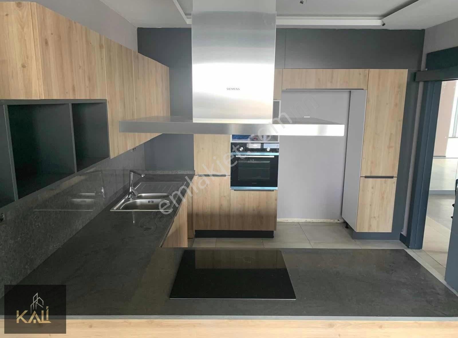 Alacaatlı İncek İcon Sitesi Manzaralı 4+1 Lüks Kiralık Kali A.ş