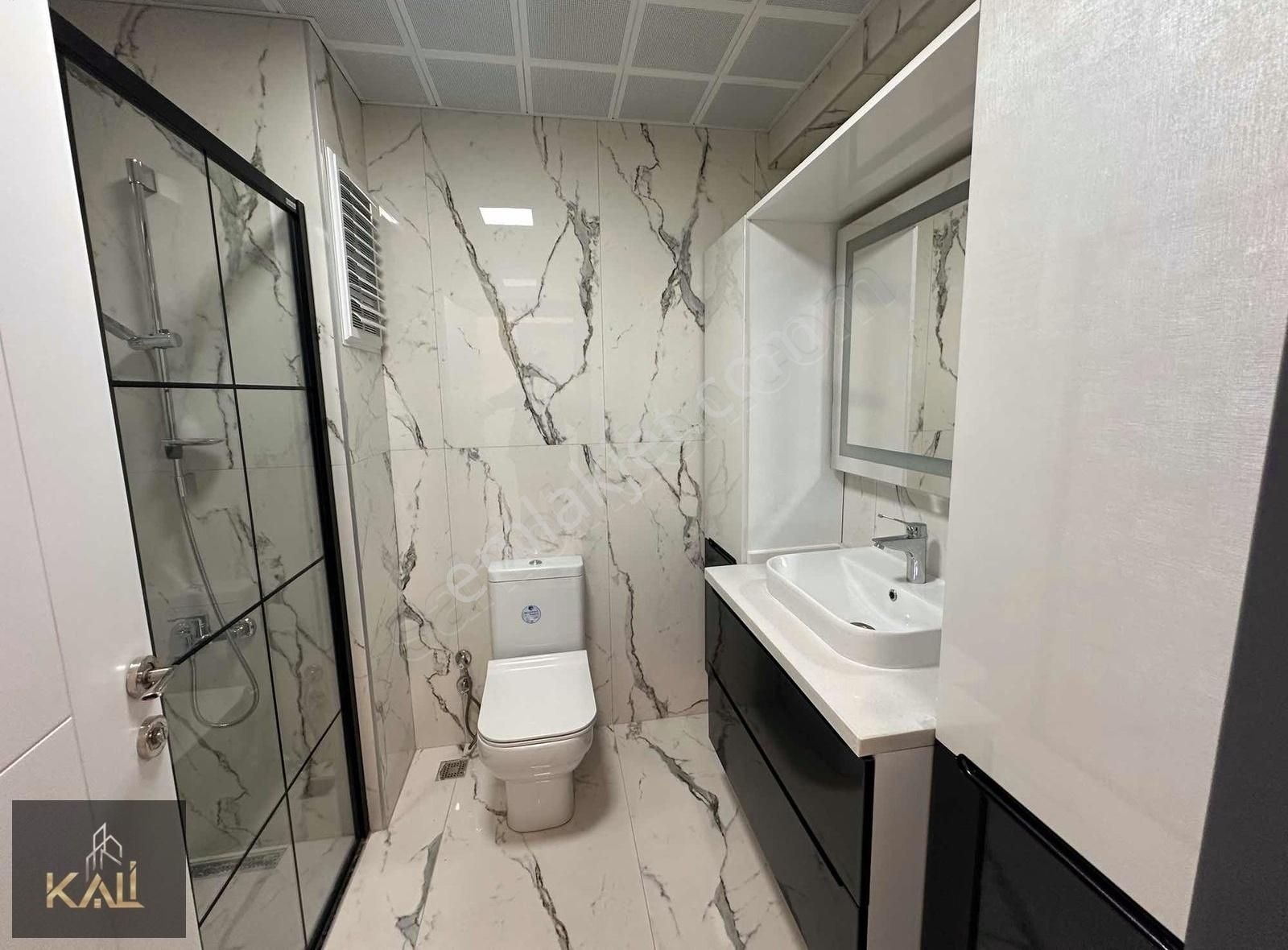 İncek Lösante Karşısı 7+1 Masrafsız Villa Kali A.ş
