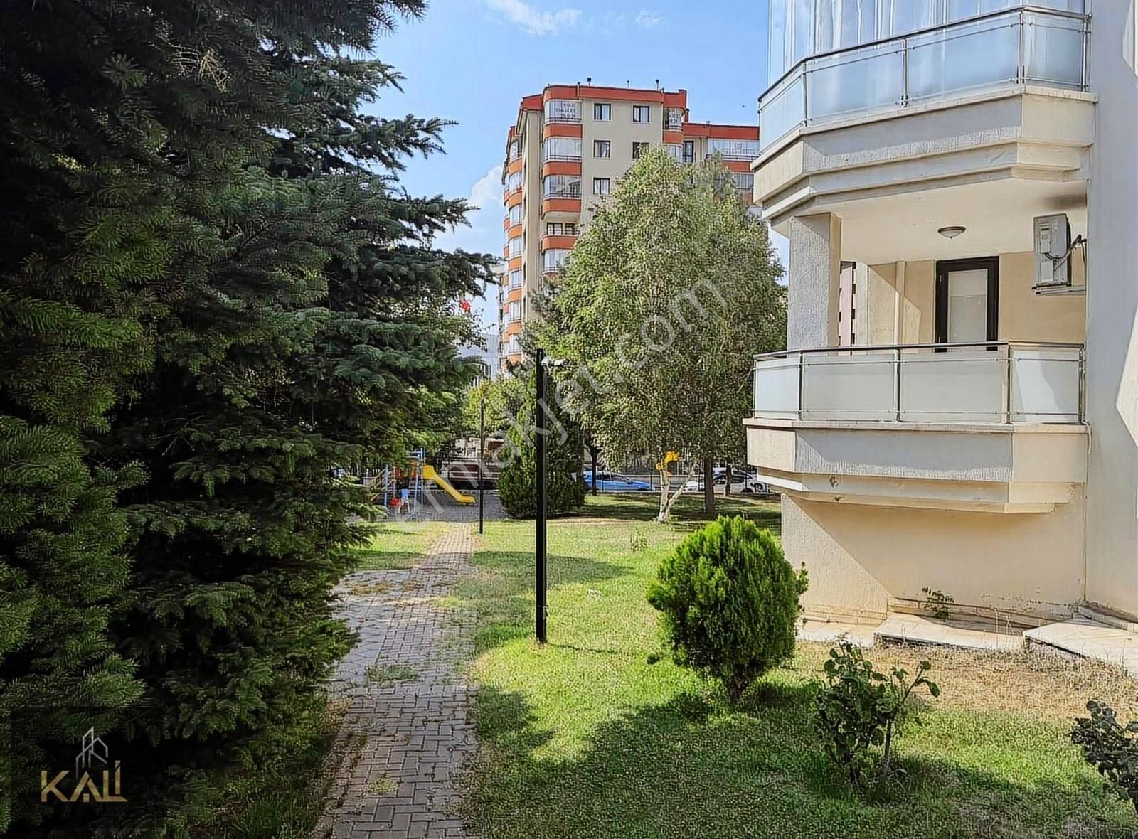 Çukurambar Hanedan Konutların Da Özel Yapım Kupon Daire Kali A.ş