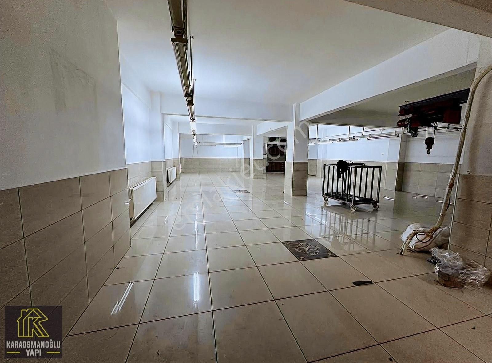 Karaosmanoğlu'dan Güneş Cad'de 250m²kiralık Dükkan