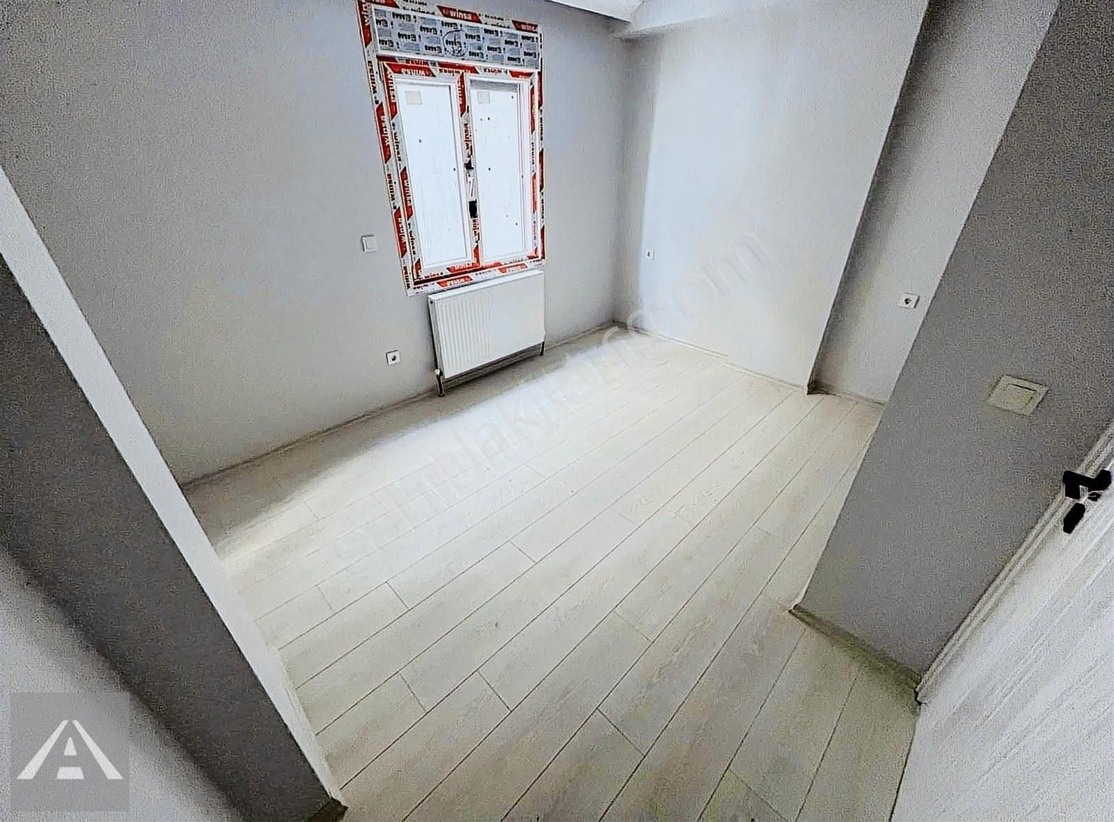 Küçükyalı Çamlık'ta Katta Marmaray'a Yürüme Mesafesi 0 Daire 2+1 - Görsel 10