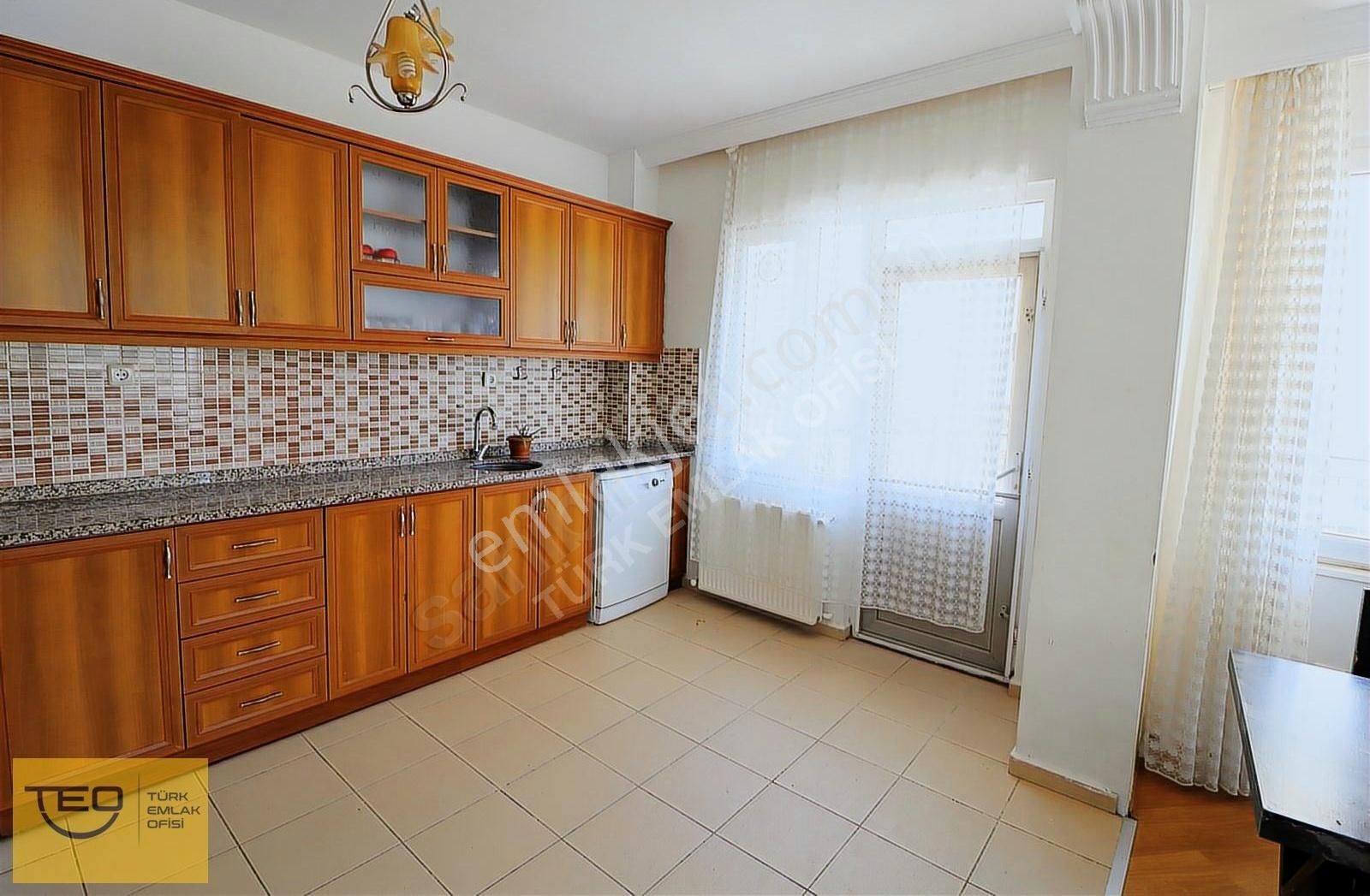 Antalya Hurma Mahallesinde Site İçi 3+1 Arakatta Satılık Daire - Görsel 2