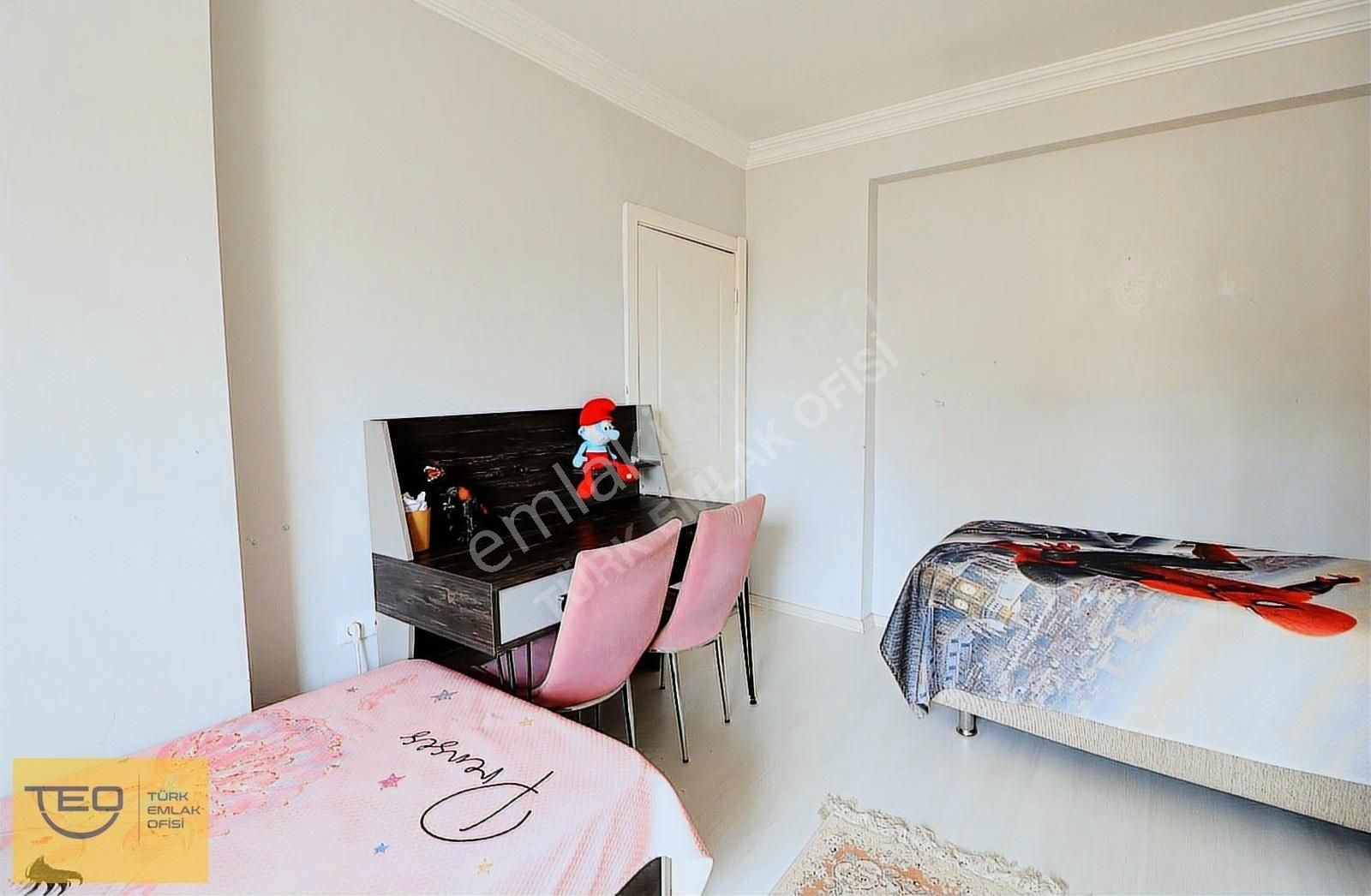 Konukseverler Mahallesi'nde Bakımlı Ve Ferah 2+1 Satılık Daire!