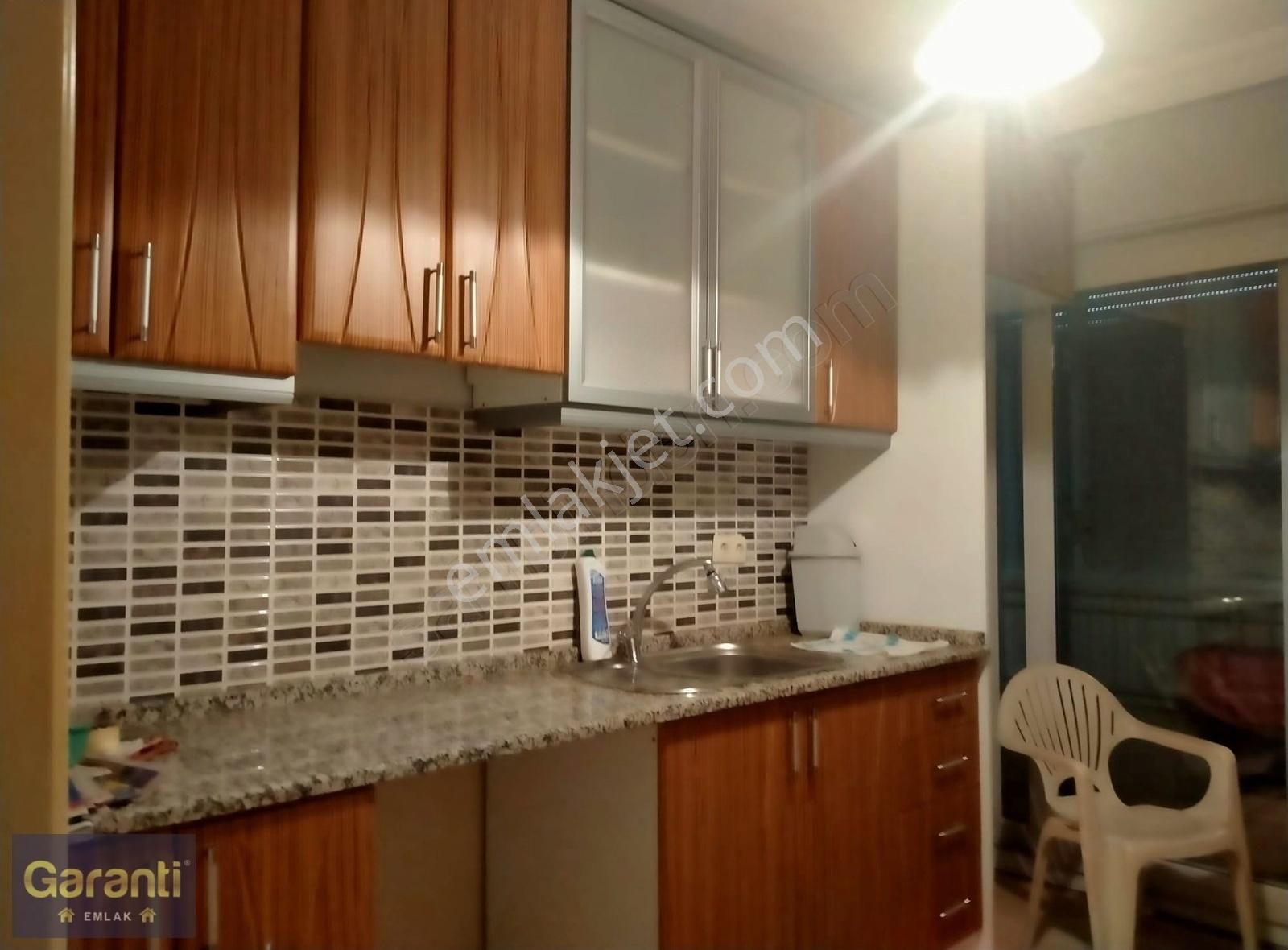 Balçova F.çakmak Mah. 2+1 Bakımlı 95 M2 Jeotermalli Temiz Daire