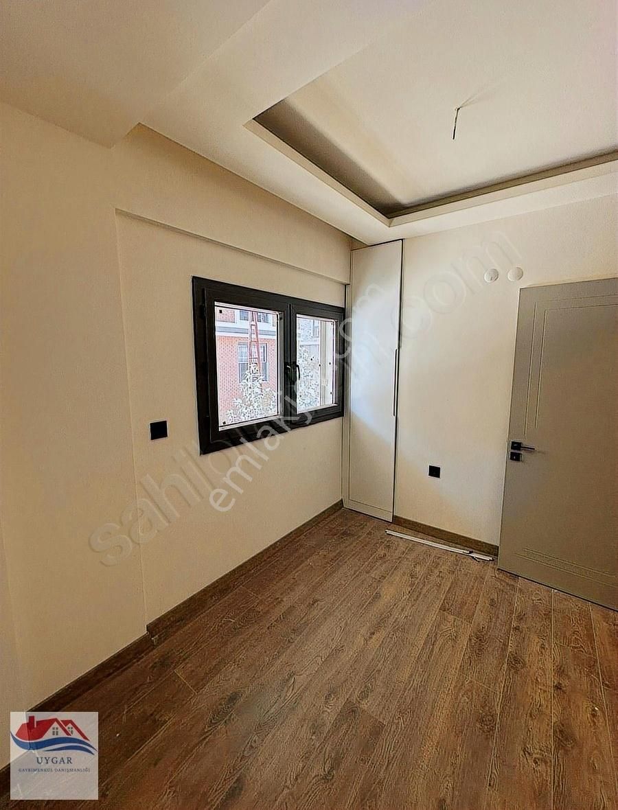 Karşıyaka Yalı Mahallede 1+1 Satılık Lüks Daire