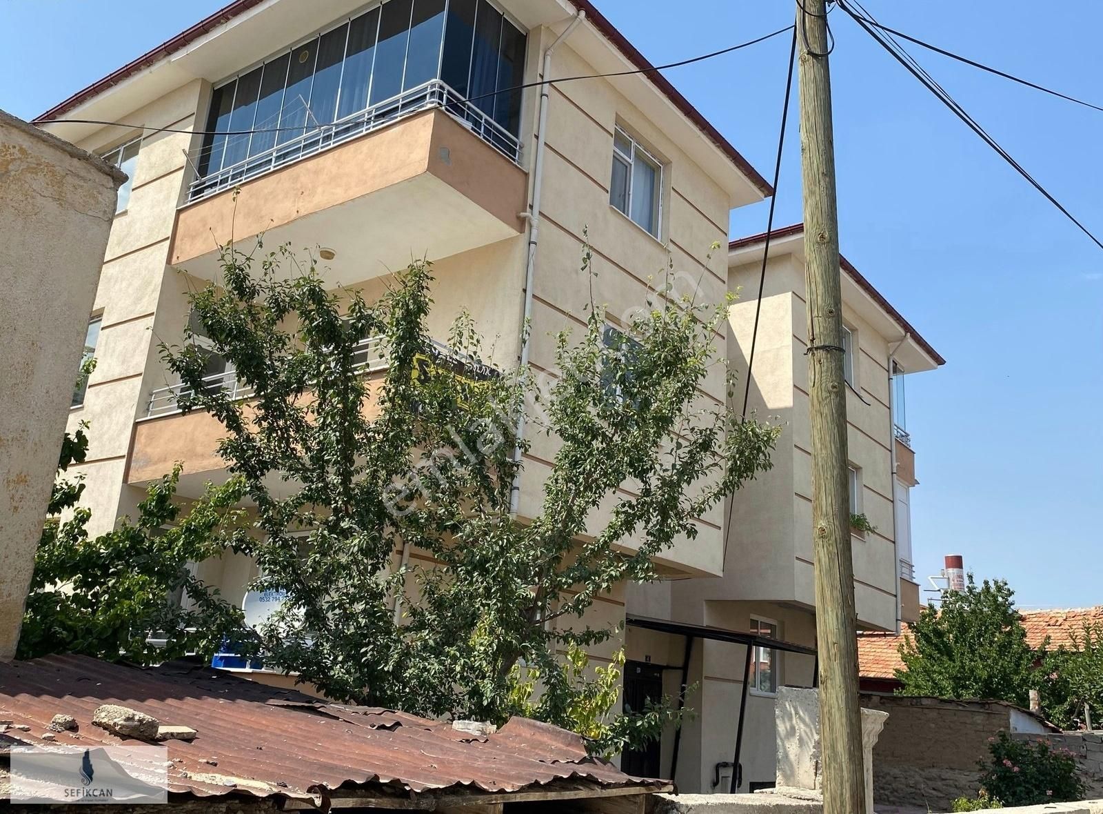 Akşemsettin Mh'de Satılık 2+1 Daire