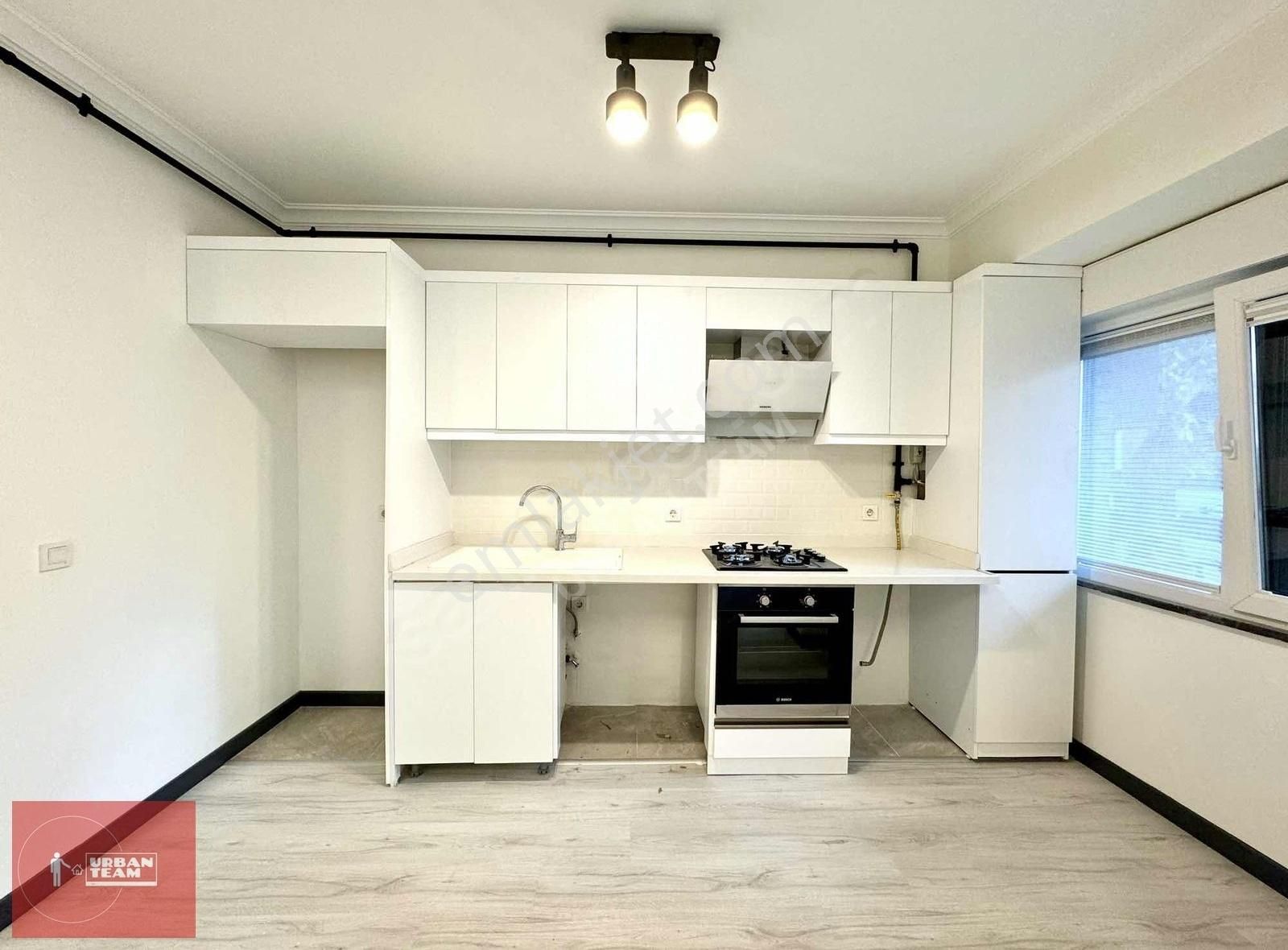 Suadiye Emin Ali Paşa Cadde Üzeri Satılık Büyük 53m2 Ara Kat 1+1 - Görsel 15