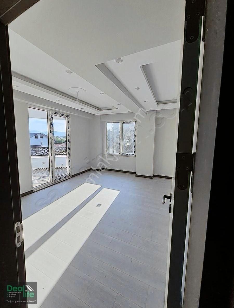 Deallife'dan Satlık 3+1 Dubleks Daire Kartepe Hasan Paşada