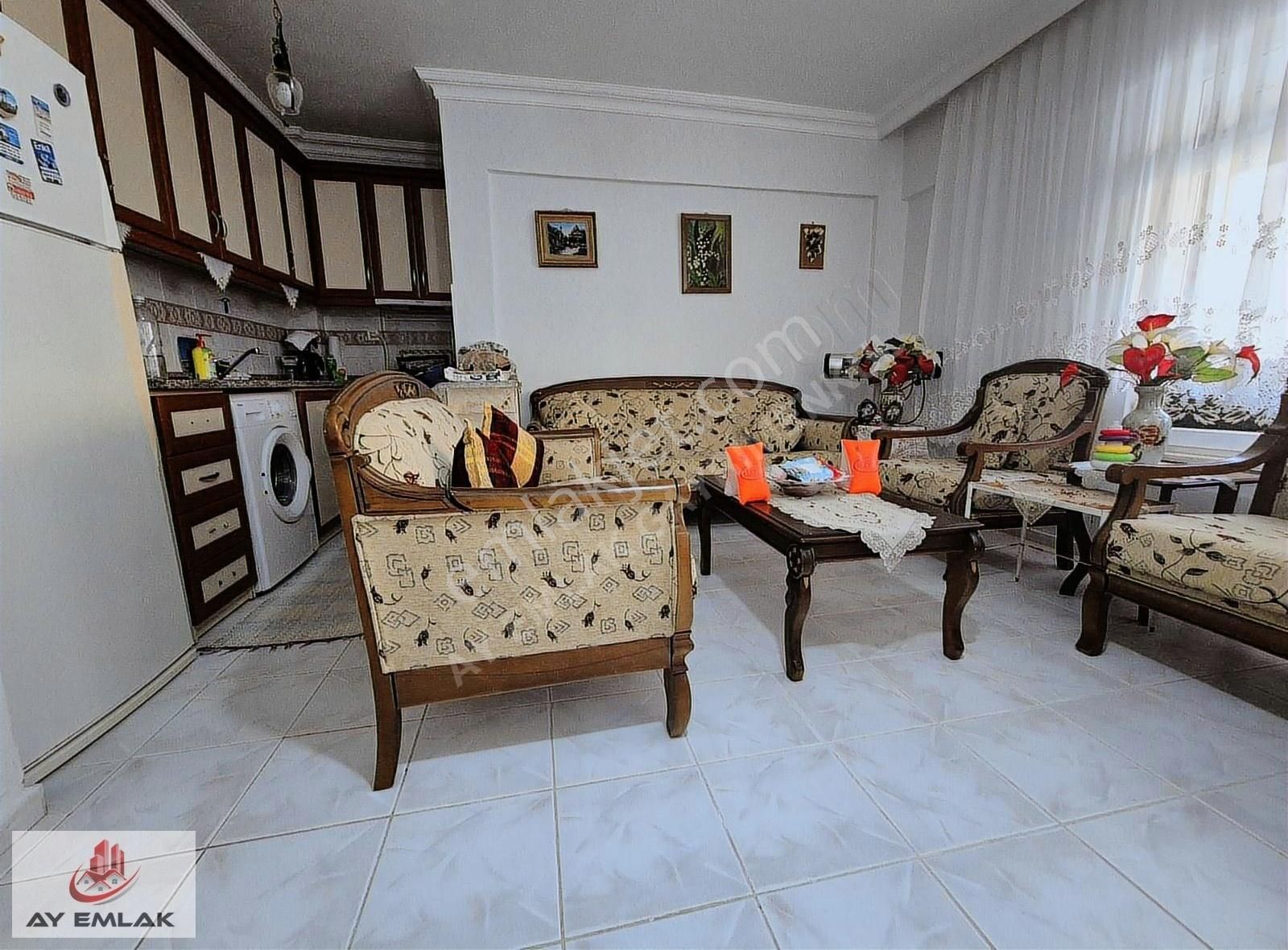 Ay Emlak'tan Armutlu Petek Sitesi İçinde 2+1 Deniz Gören Daire - Görsel 2