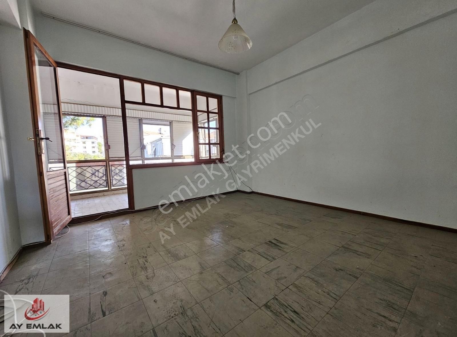 Ay Emlak'tan Armutlu Şadiye Hanım Sitesi Deniz Gören 2+1 Daire - Görsel 4
