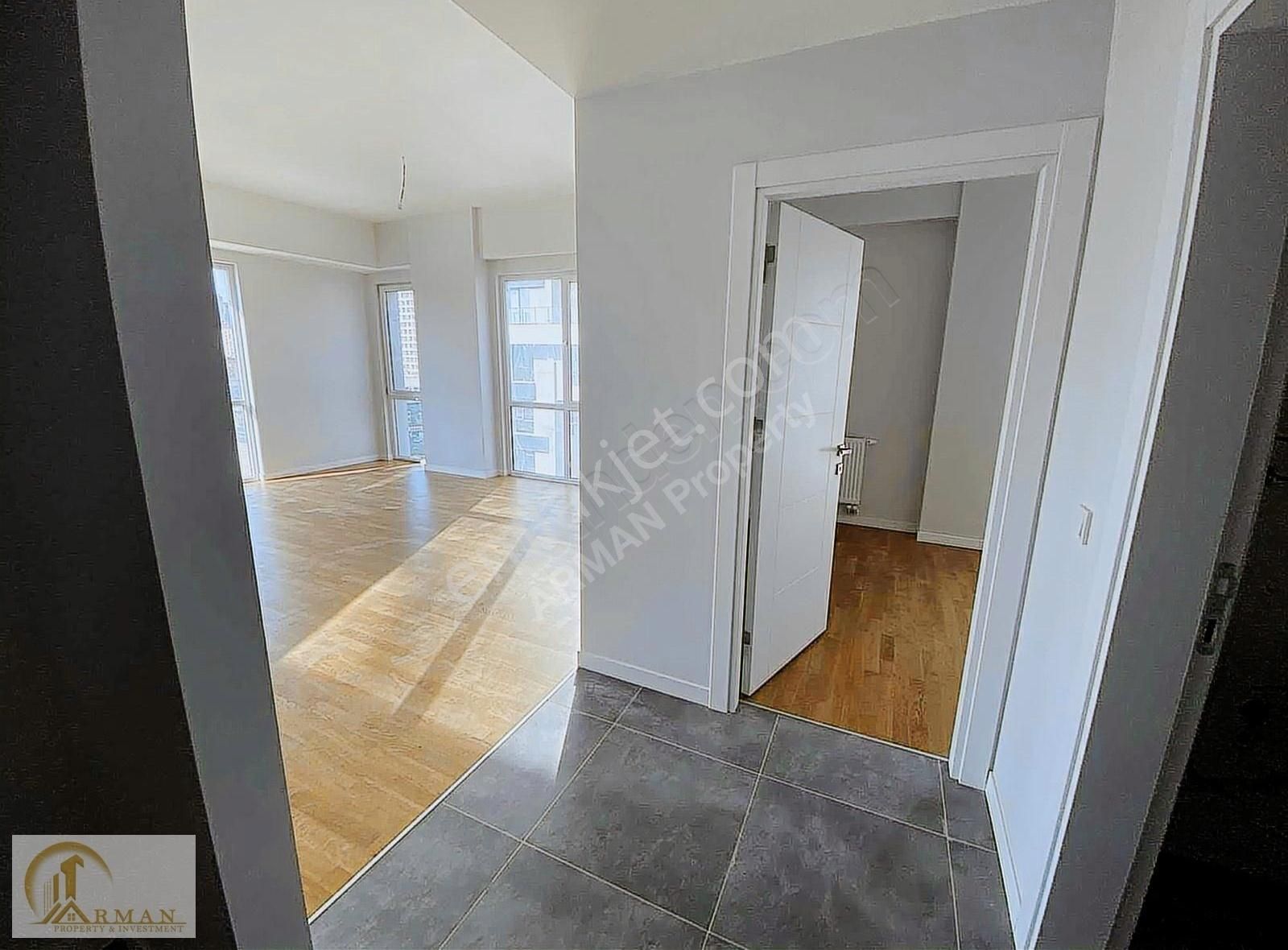 Arman Dan Sebasuites'de Muhteşem Teraslı