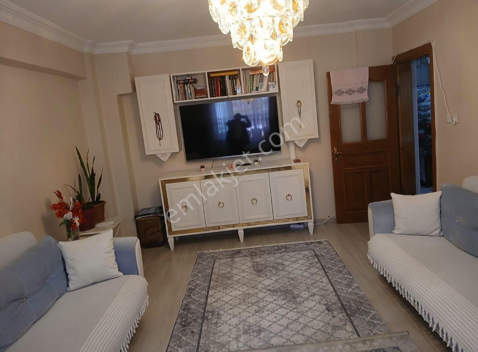 Araz Gayrimenkul 75 Yıl Mahallesi Satılık Yüksek Giriş Daire
