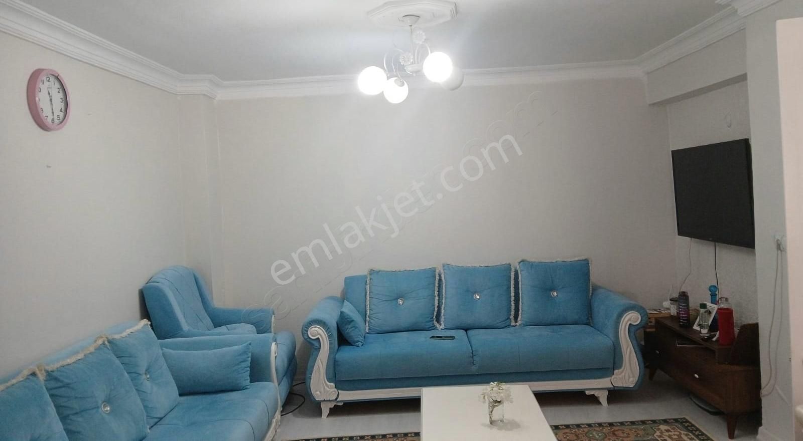 Araz Gayrimenkul Zübeyde Hanım Mah.satılık 1+1 Satılık Daire