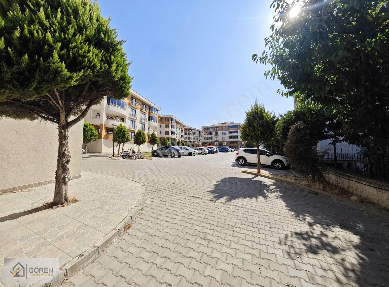 3+1 Krediye Uygun Kat Mülkiyetli Dükkan Üstü Daire - Görsel 6