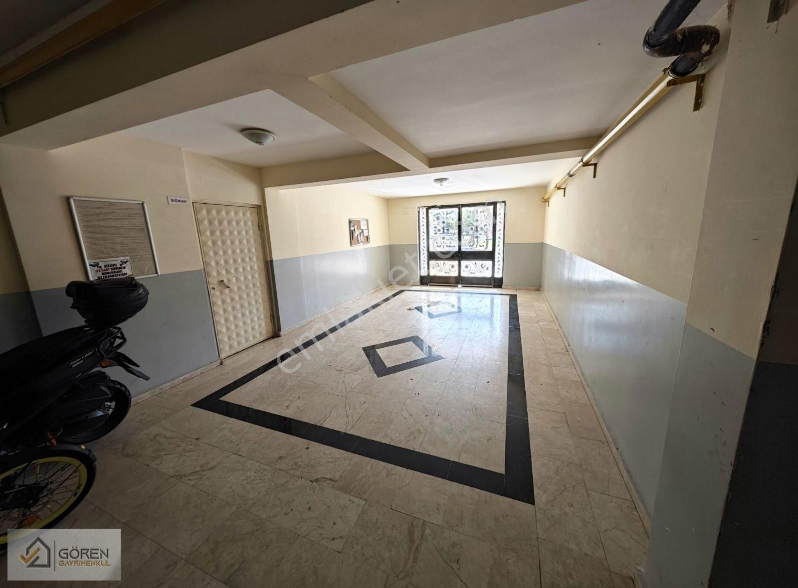 3+1 Krediye Uygun Kat Mülkiyetli Dükkan Üstü Daire - Görsel 15