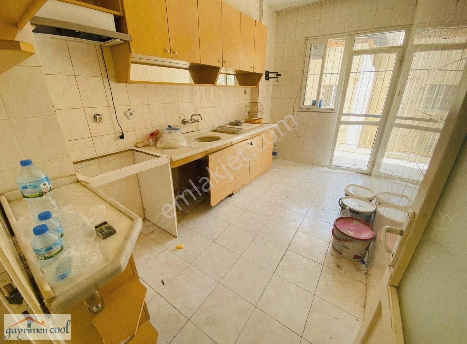 Bozyaka Cadde Yanı Sehit Fethi Bey Okul Yakını 3+1 Arakat Daire