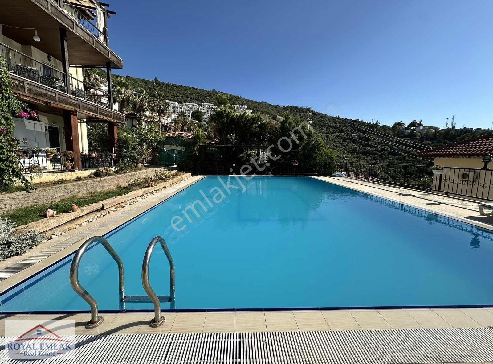 Muğla Güllük Merkezi Konumda 3+1 Satılık Bahçe Katı Yazlık - Görsel 30