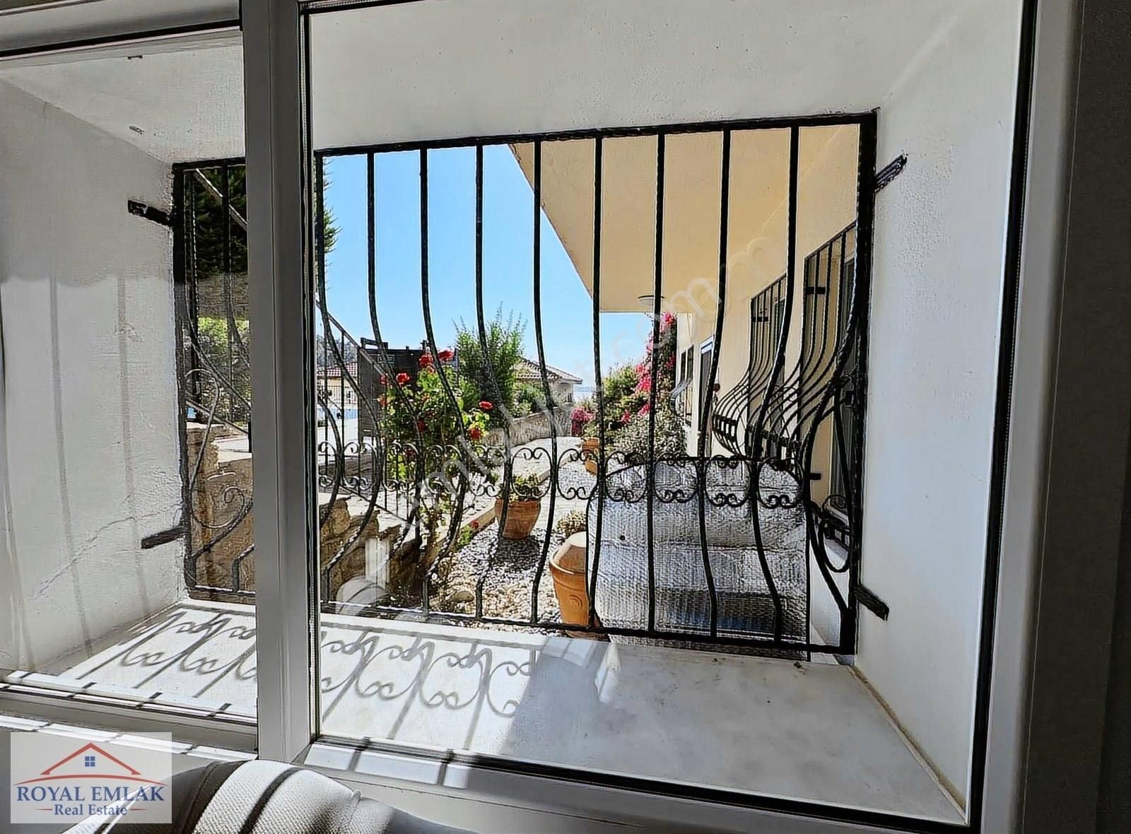 Muğla Güllük Merkezi Konumda 3+1 Satılık Bahçe Katı Yazlık - Görsel 3