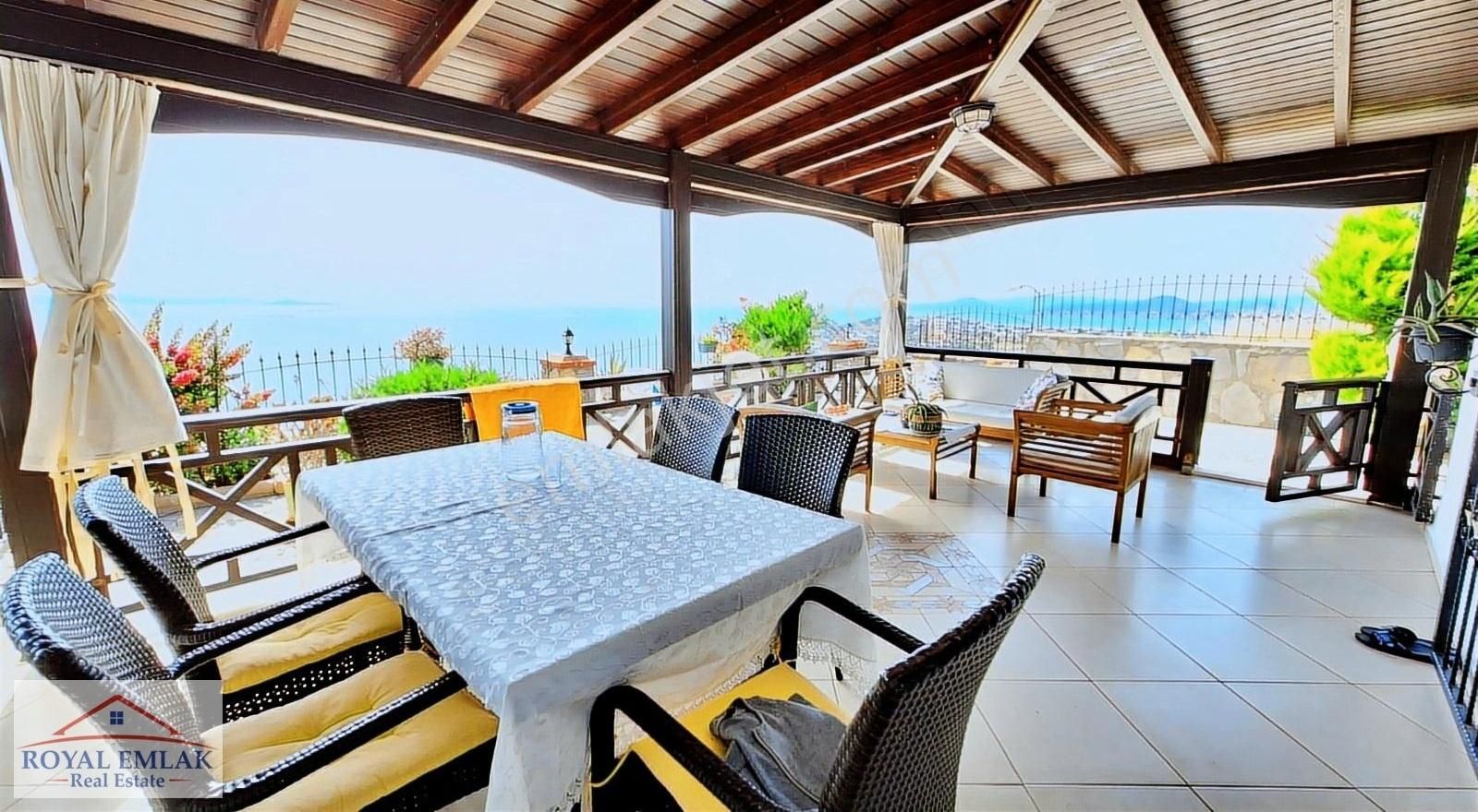 Muğla Boğaziçi Panoramik Deniz Manzaralı Satılık Villa