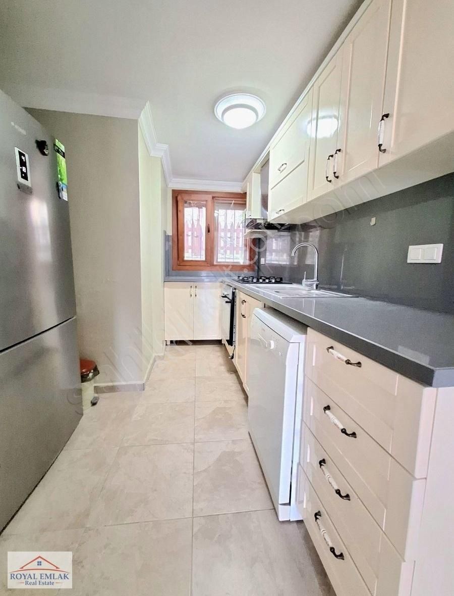 Muğla Güllük Denize Yürüme Mesafesinde Satılık Tripleks Villa - Görsel 29