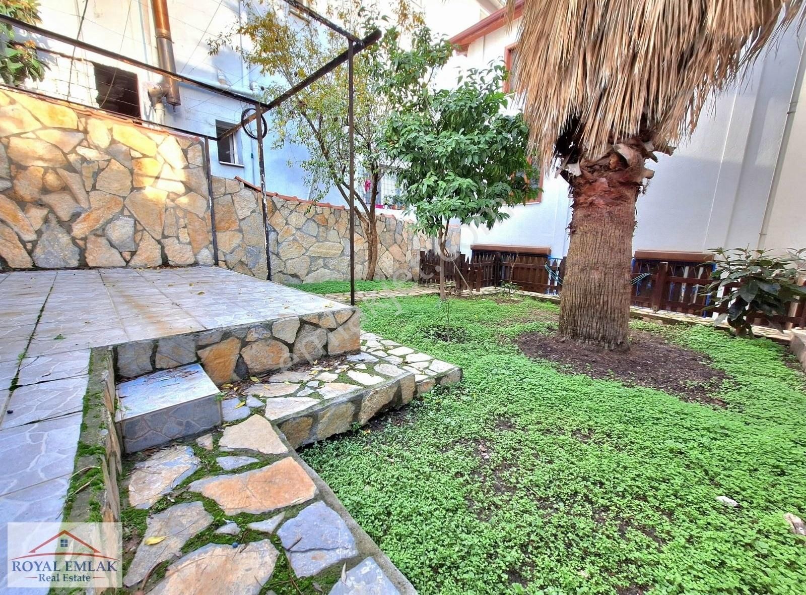 Muğla Güllük Denize Yürüme Mesafesinde Satılık Tripleks Villa - Görsel 17