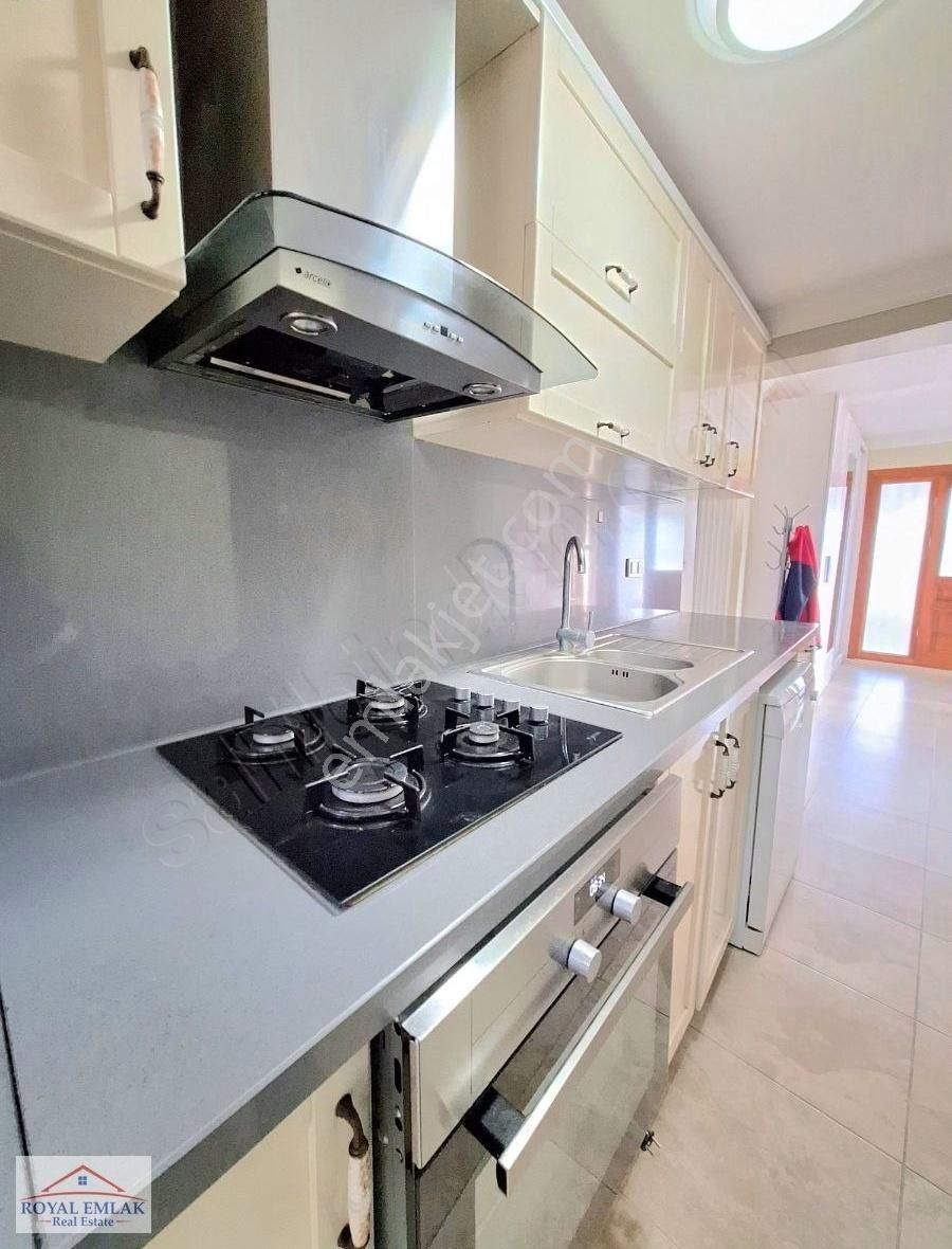 Muğla Güllük Denize Yürüme Mesafesinde Satılık Tripleks Villa - Görsel 25