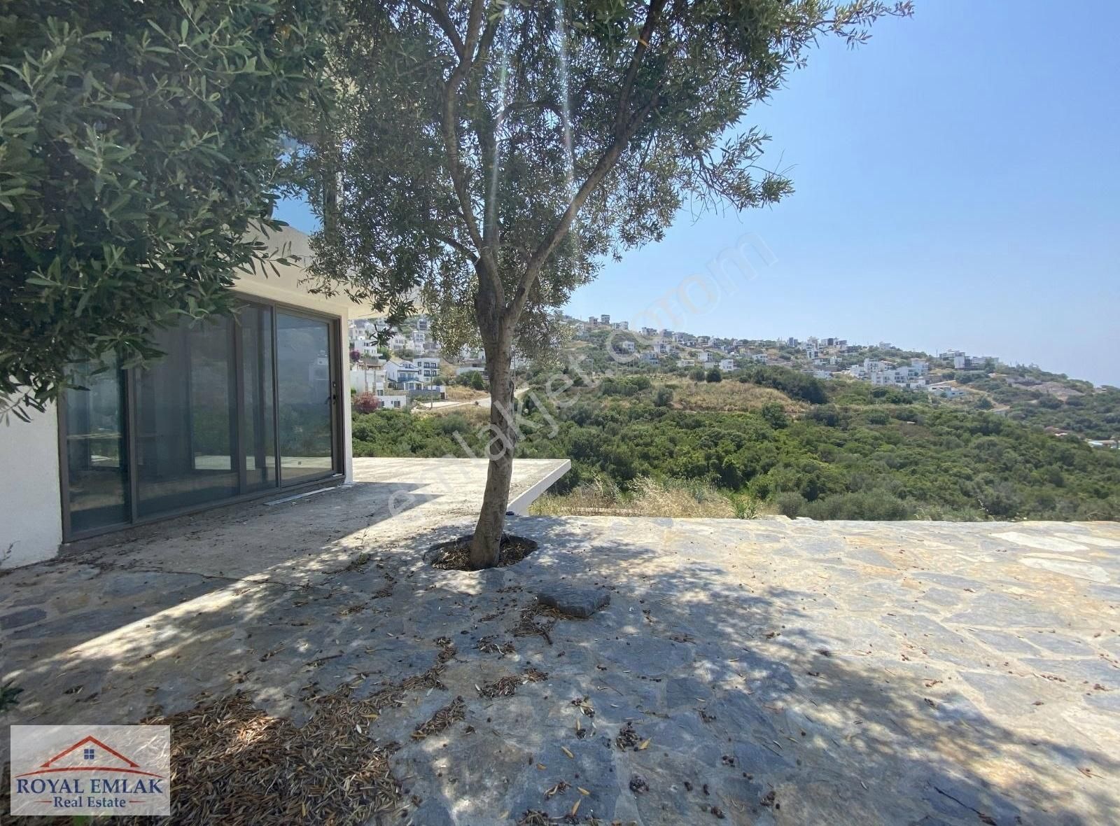 Muğla Boğaziçi Özel Plajlı Sitede En Ön Sırada Satılık Villa - Görsel 11