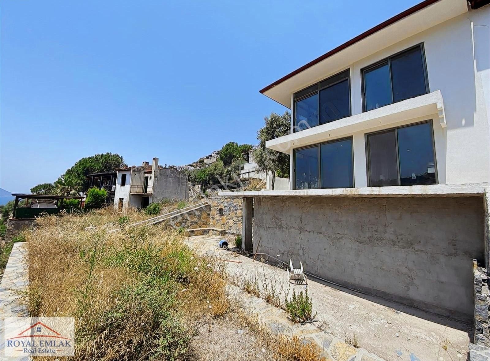 Muğla Boğaziçi Özel Plajlı Sitede En Ön Sırada Satılık Villa - Görsel 4