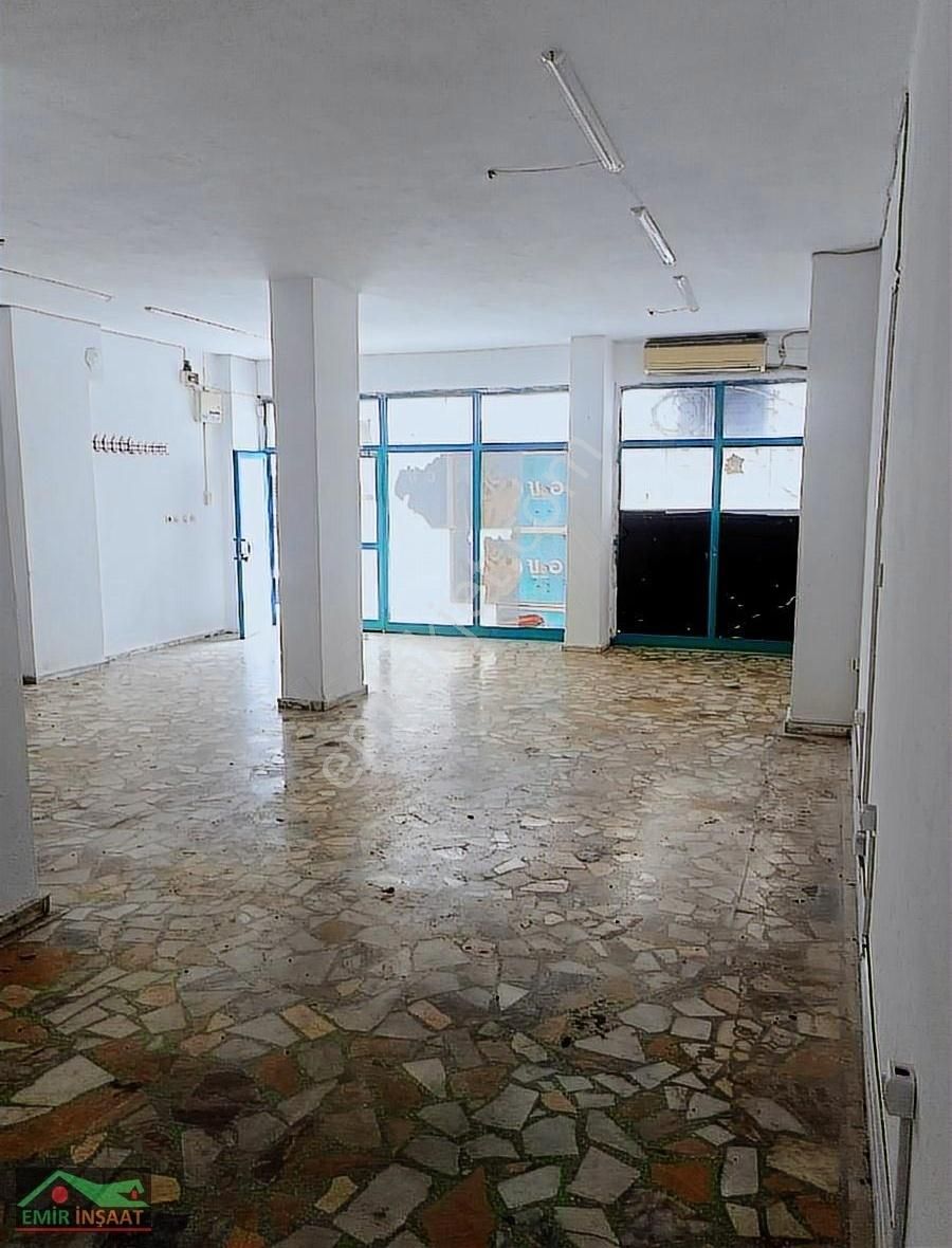 Karadeniz Mahlesinde Kiralık Giriş Dükkan 100 M2 Tekstil.depo.