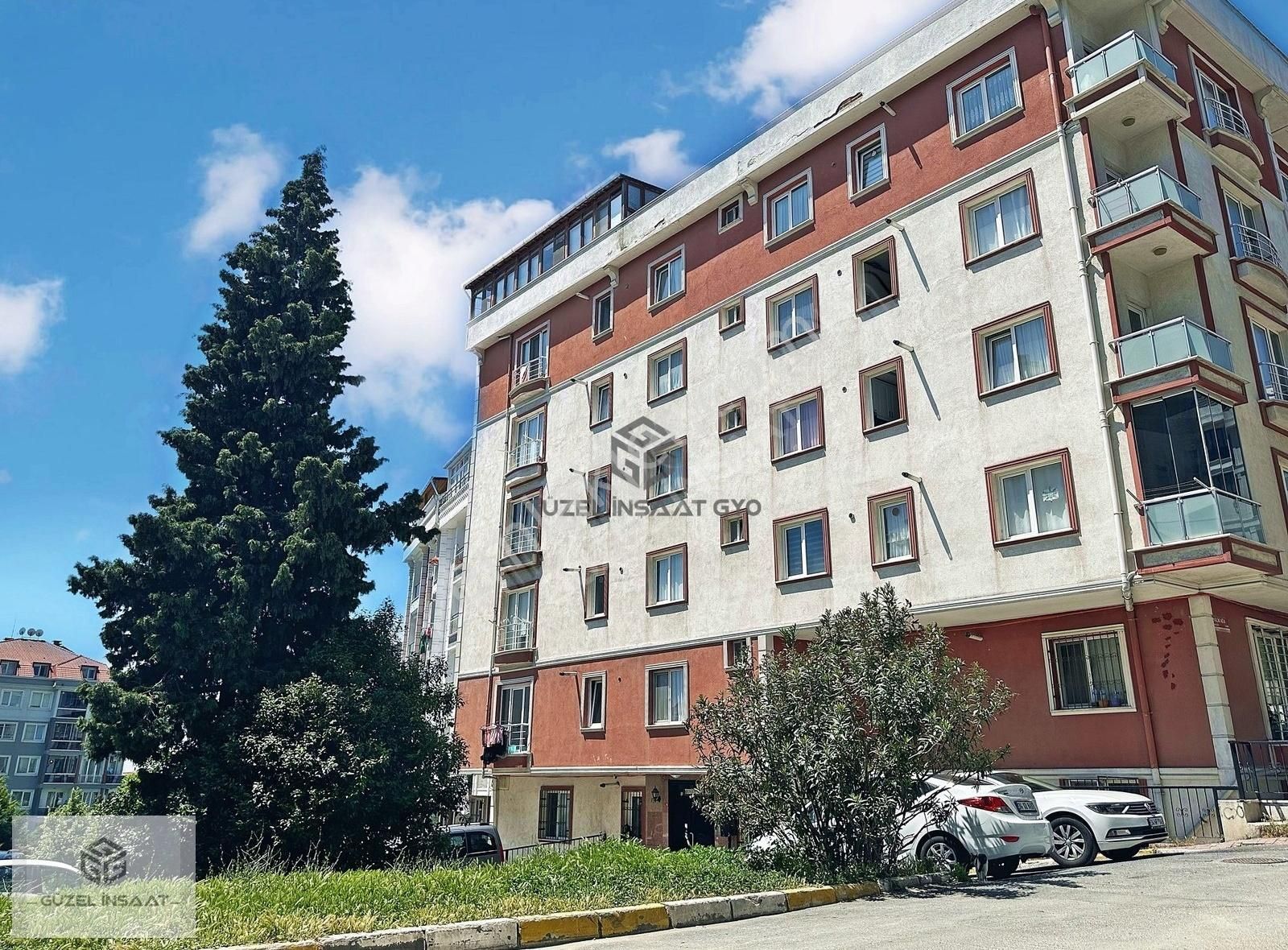 Beylikdüzü'nde Merkezi Konumda Uygun Fiyata 3+2 Dublex