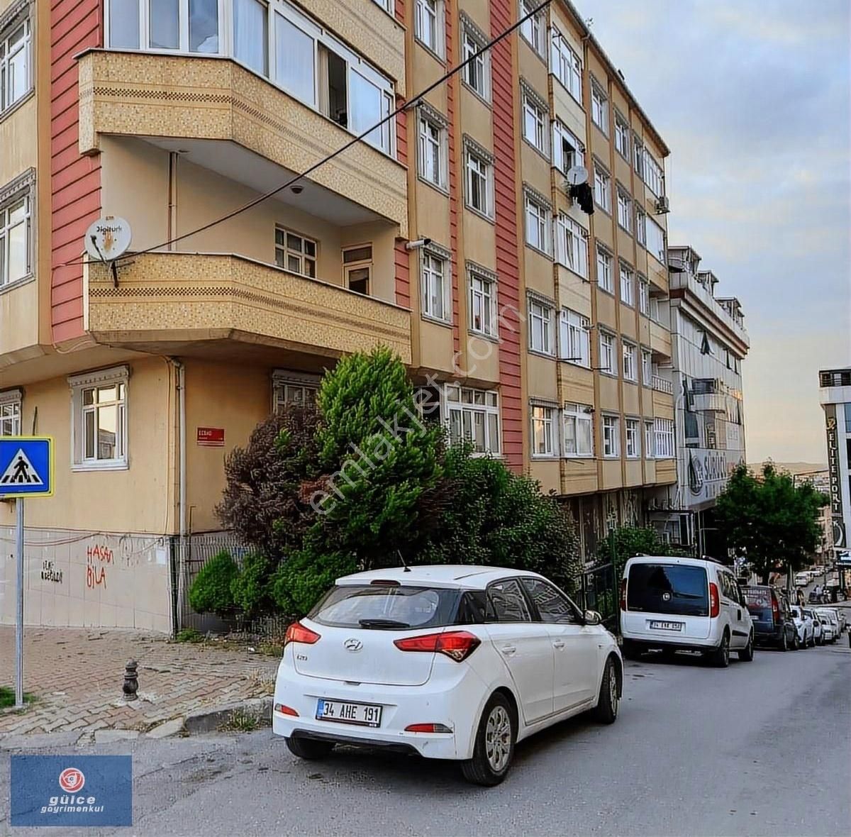 Arnavutköy Merkezde Satılık Dubleks