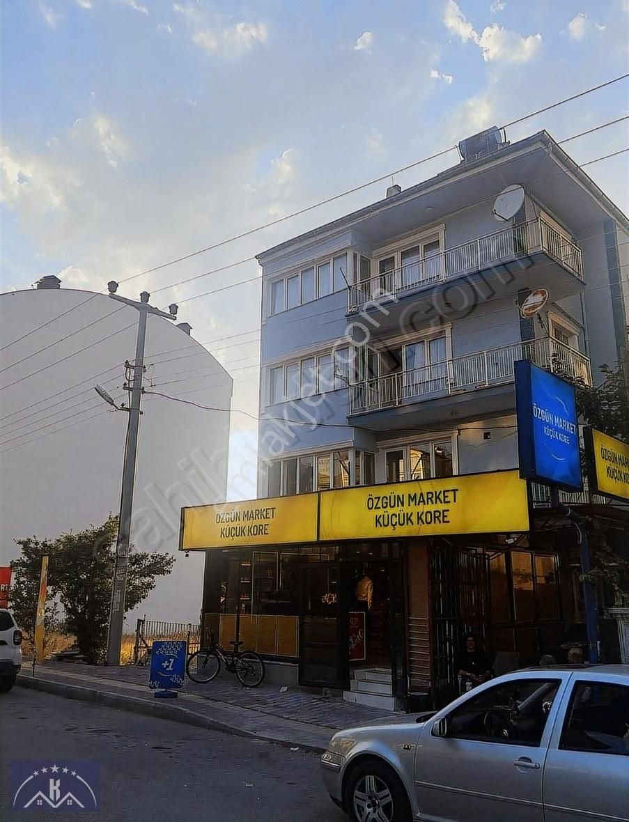 Burdur Merkez Emek Mah. 2+1 110m2 Çift Balkonlu Ferah Daire