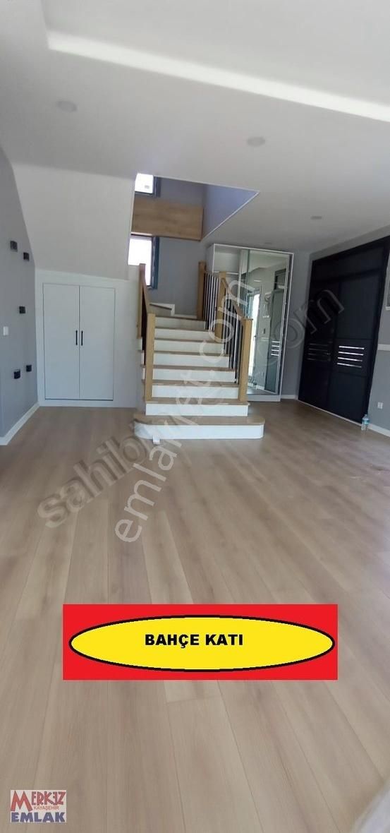 Silivri Selimpaşada Satılık Mustakil Lüks Villa 2 Adet